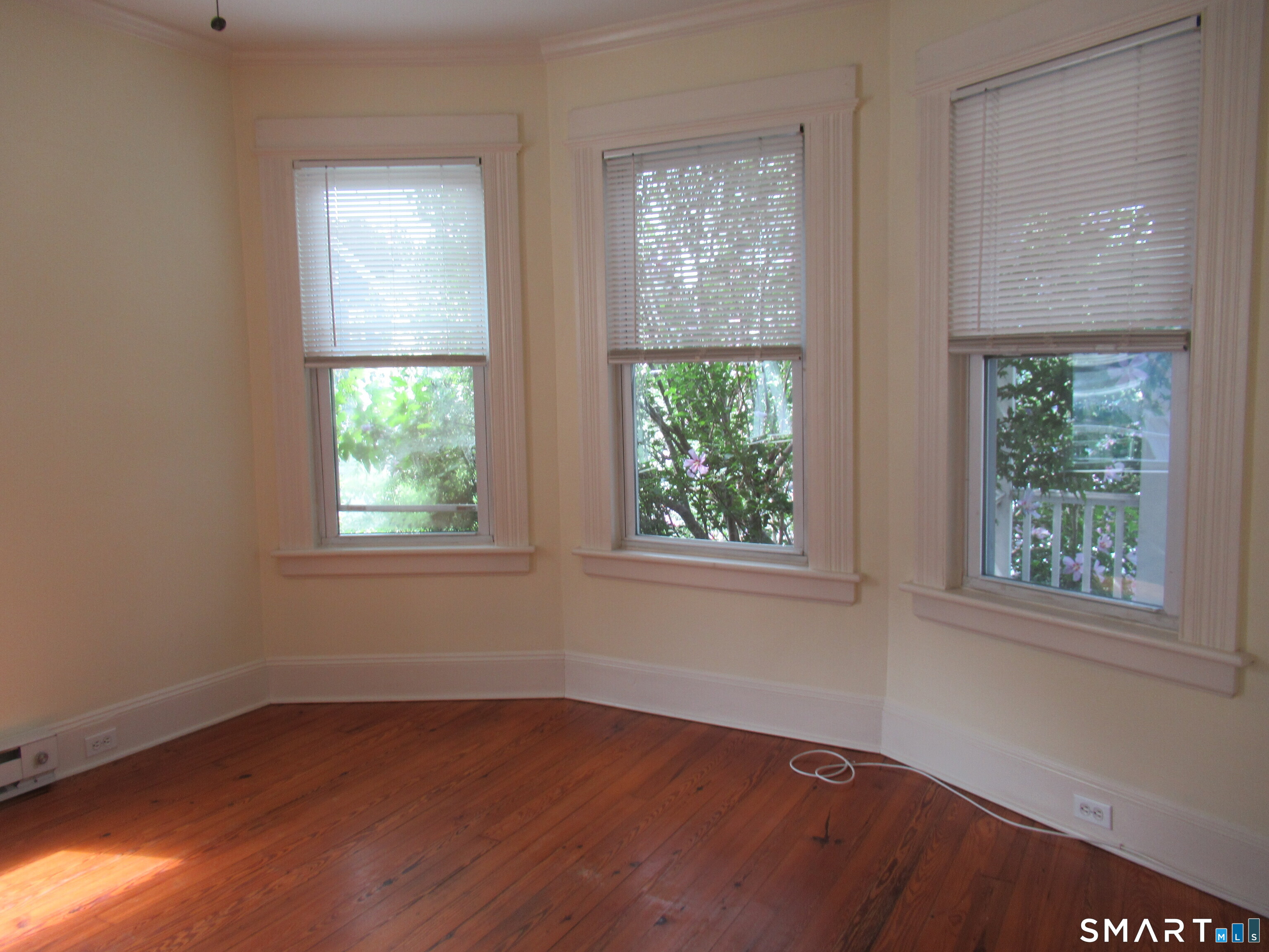 112 Bennett 1st Floor Street Property Photo 5