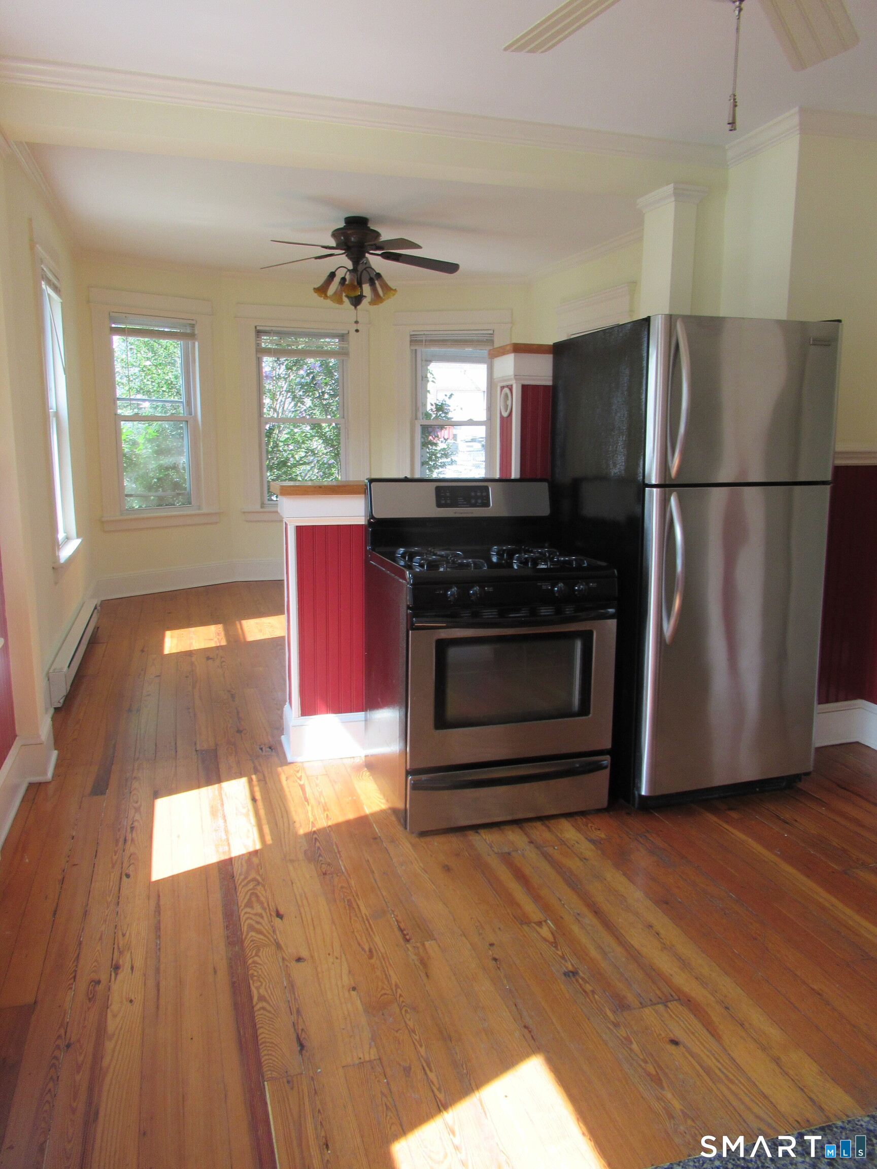 112 Bennett 1st Floor Street Property Photo 8