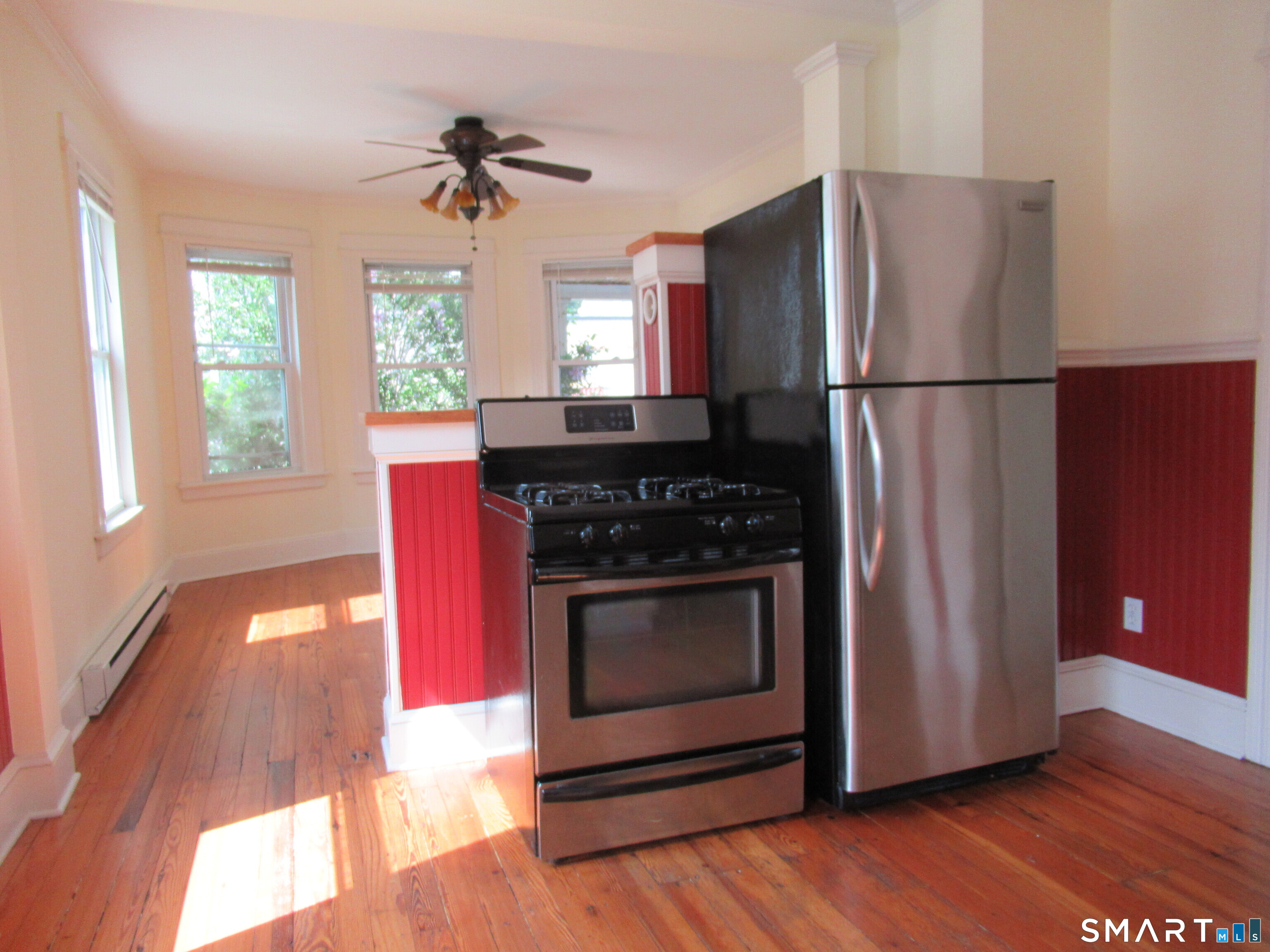 112 Bennett 1st Floor Street Property Photo 9