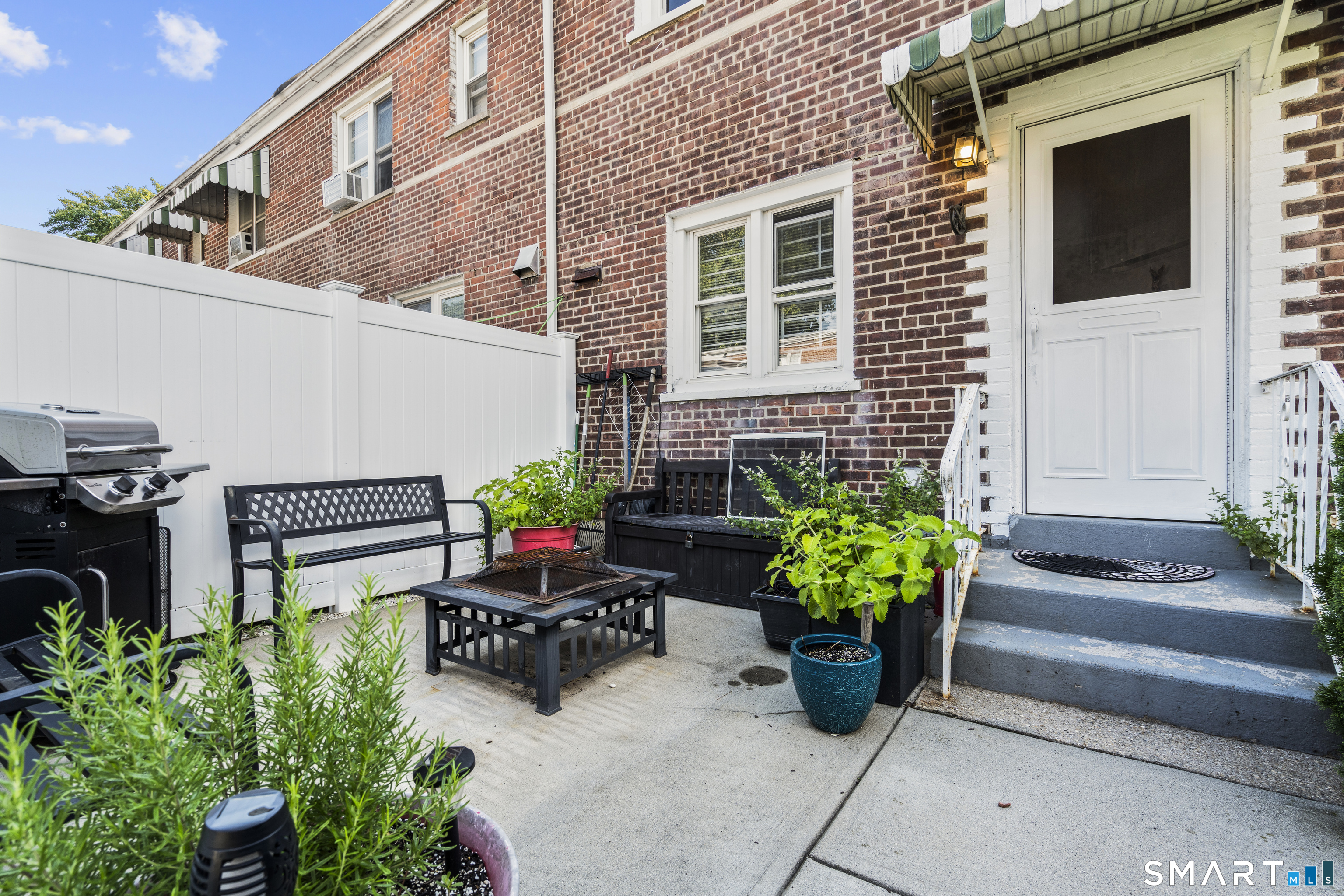 18 Court A Property Photo 22