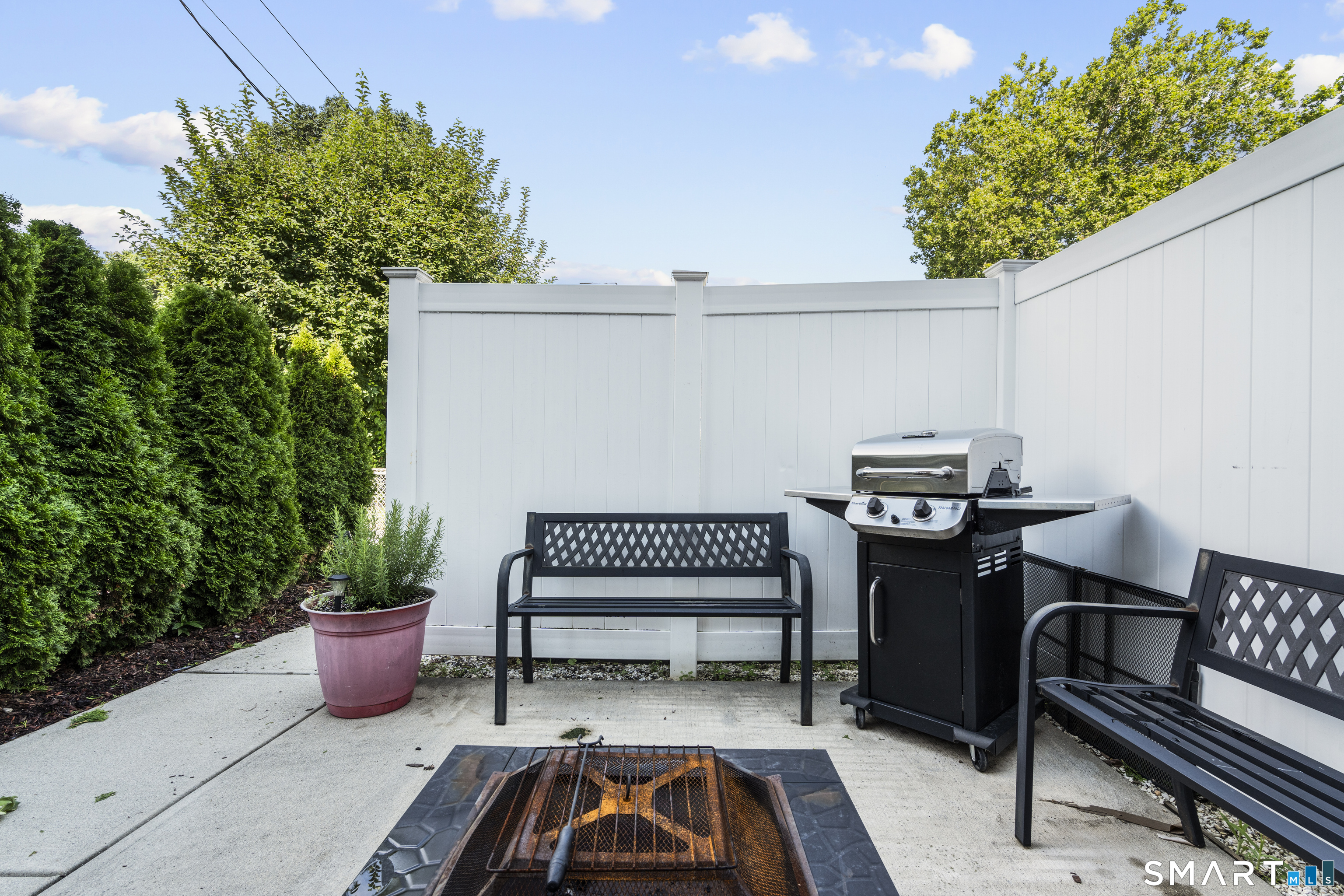 18 Court A Property Photo 25