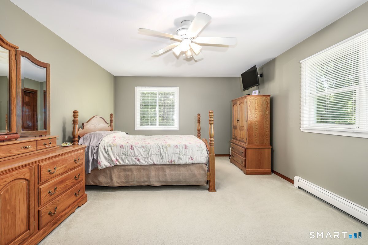 12 Mountain View Avenue Property Photo 15
