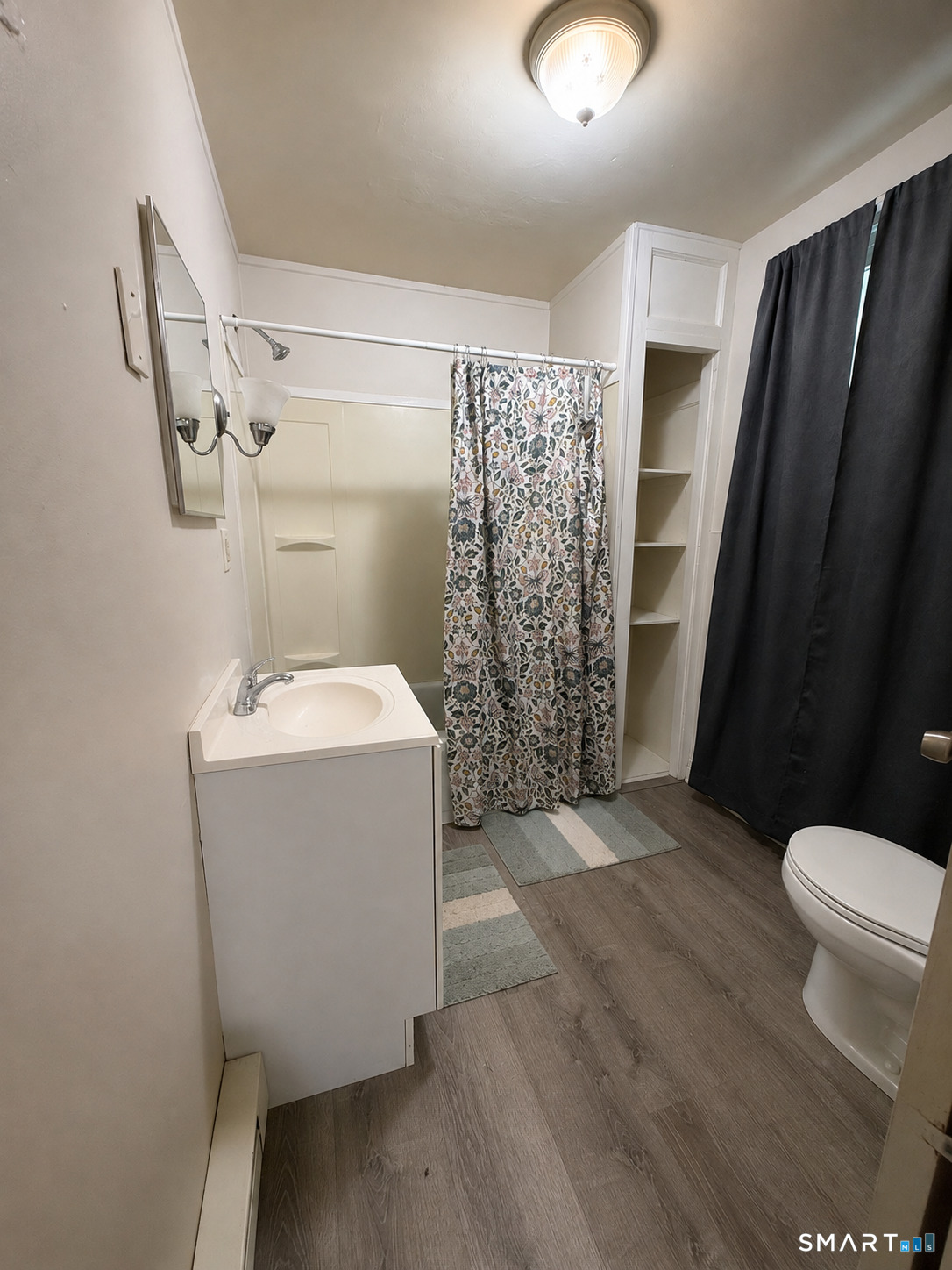 404 Congress 2 Avenue Property Photo 4