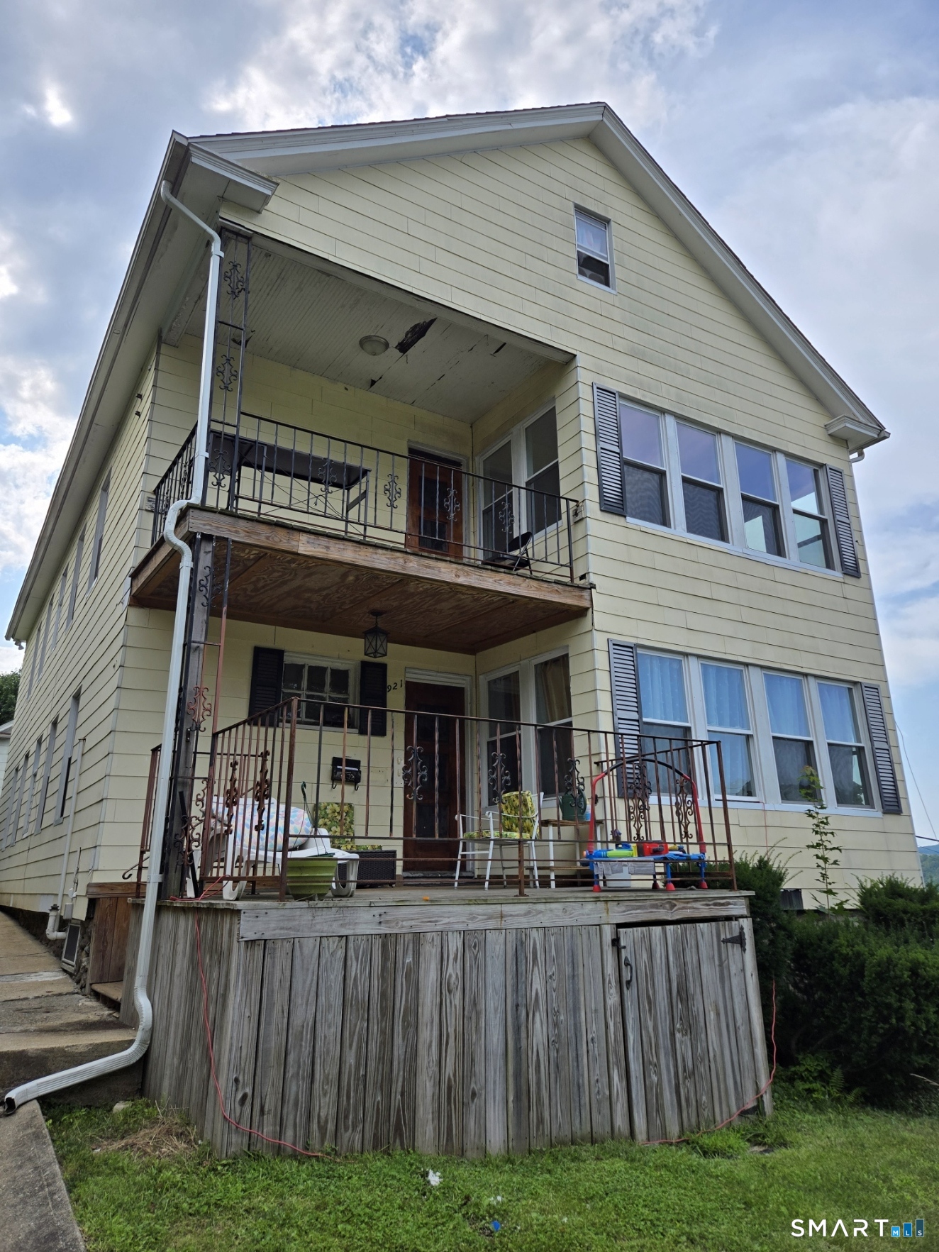 921 Cooke Street Property Photo 1