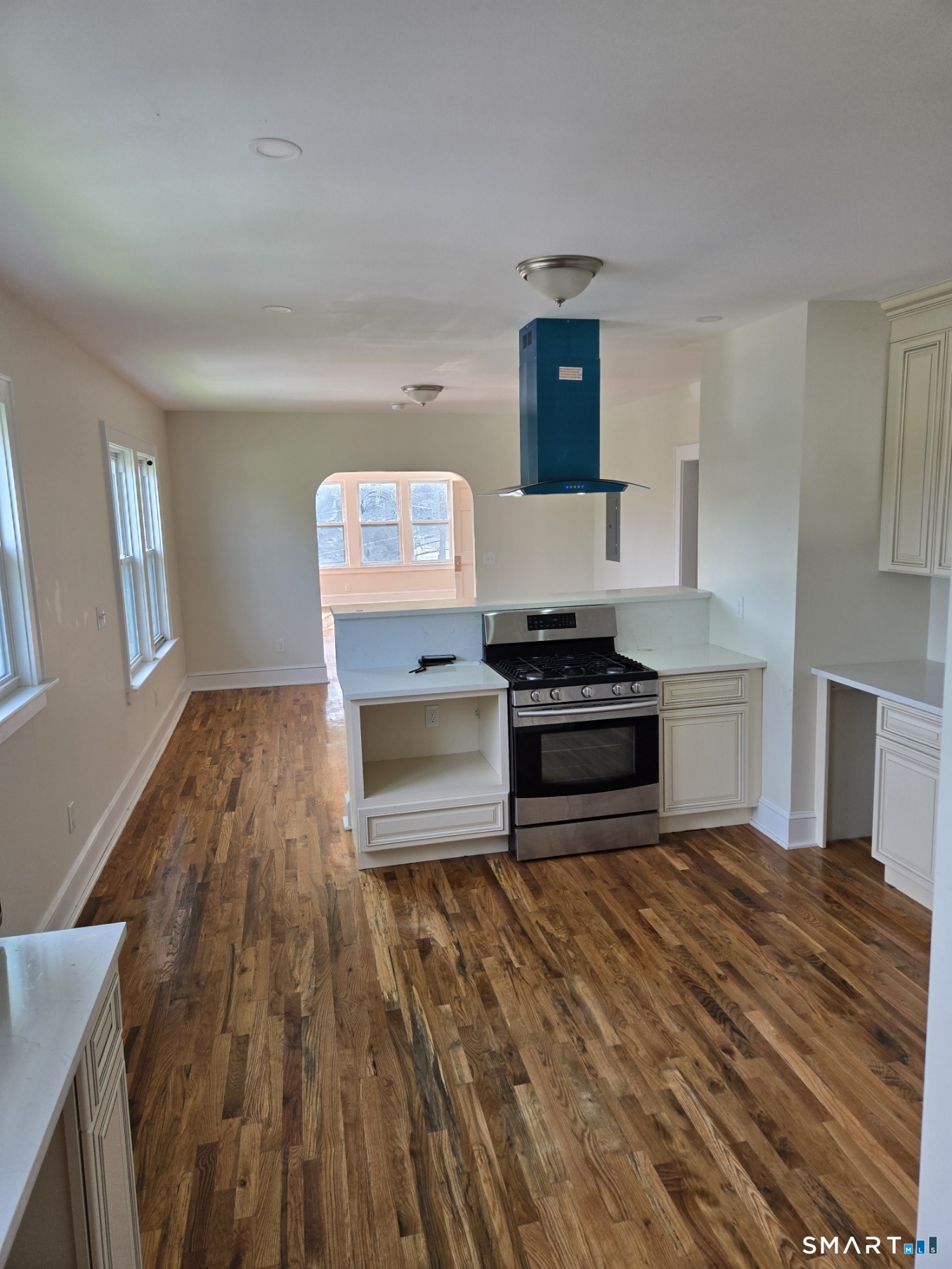 921 Cooke Street Property Photo 5