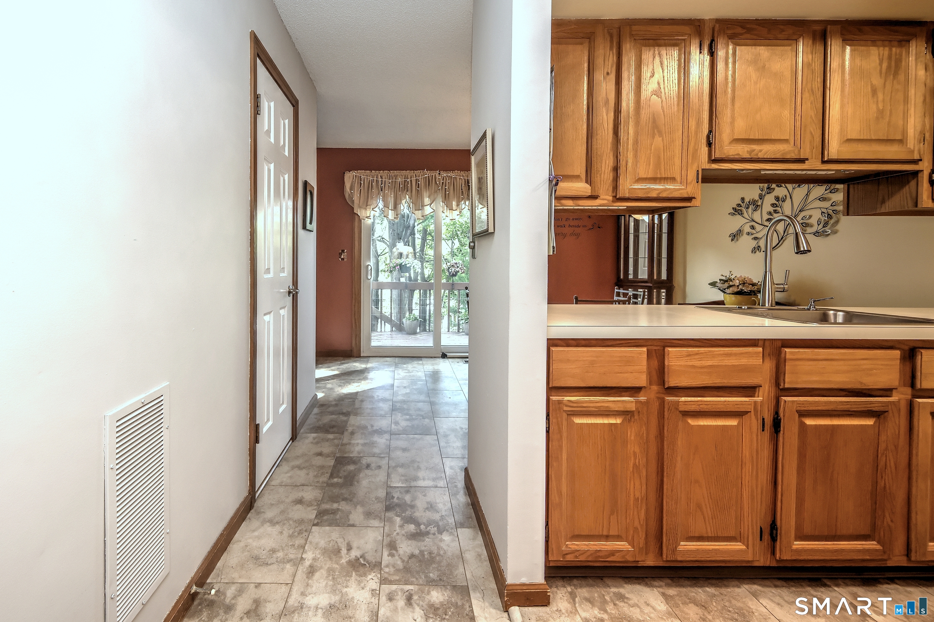 380 Hitchcock 28 Road Property Photo 10