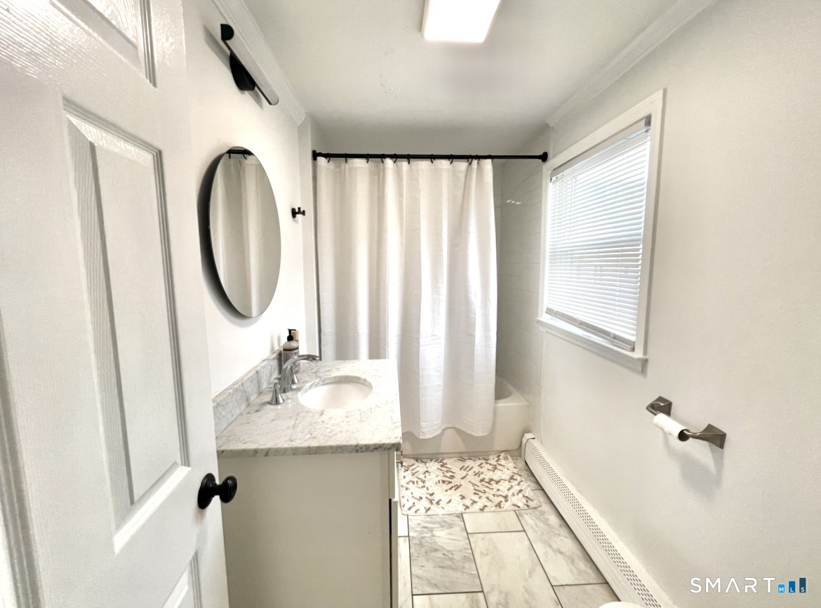 840 Broadway East Property Photo 11