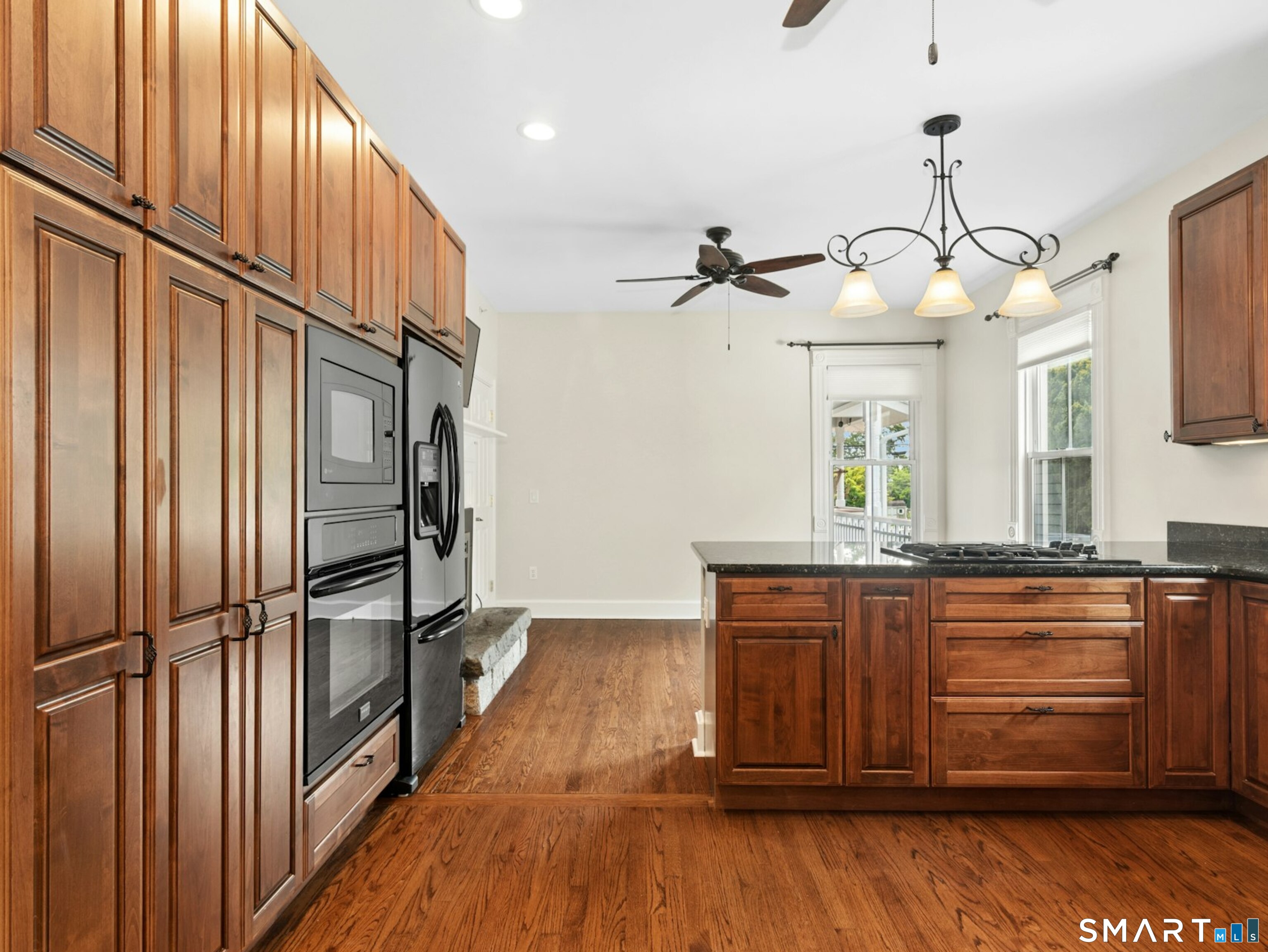 220 West B Avenue Property Photo 6