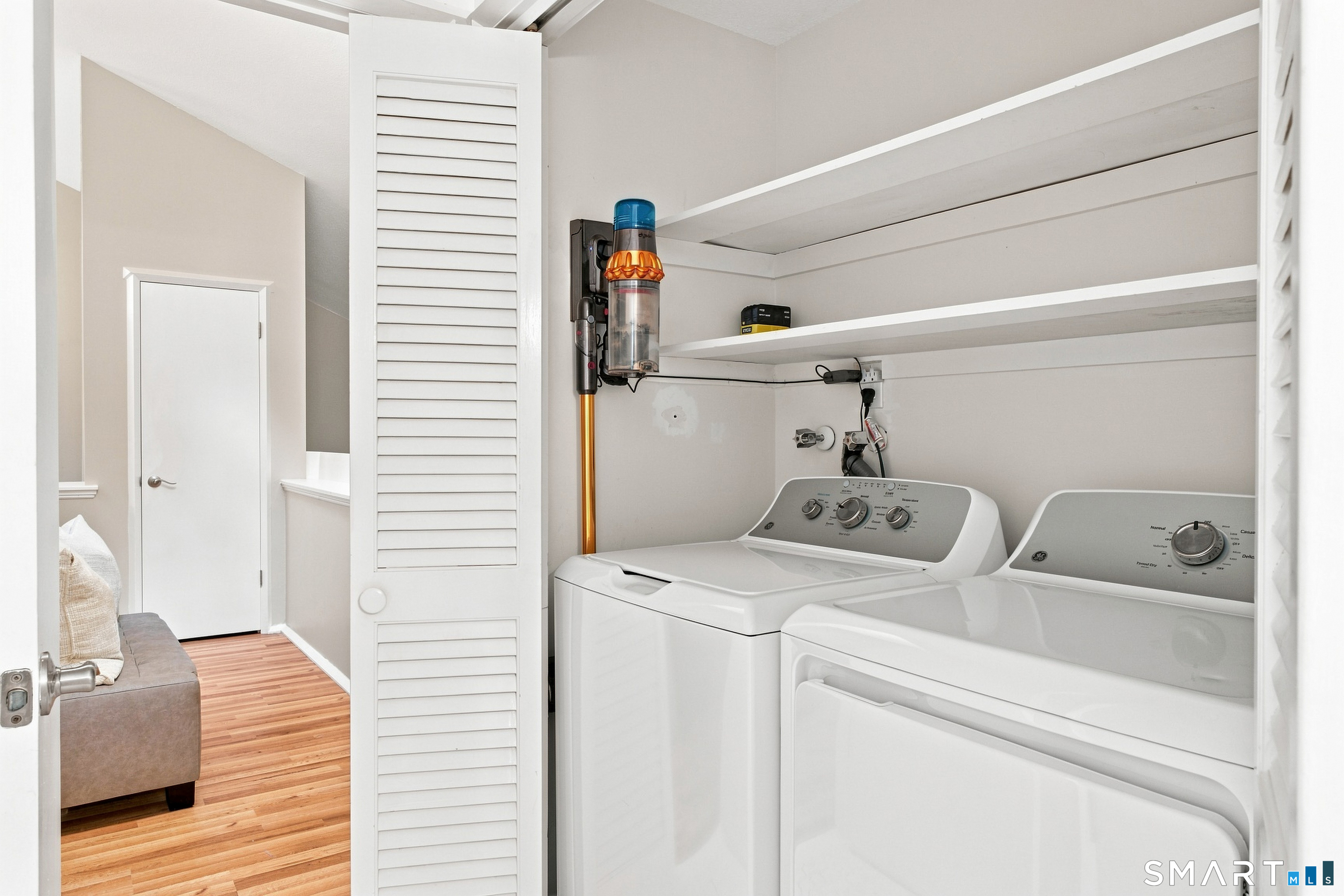 8 Lyle J Court Property Photo 18