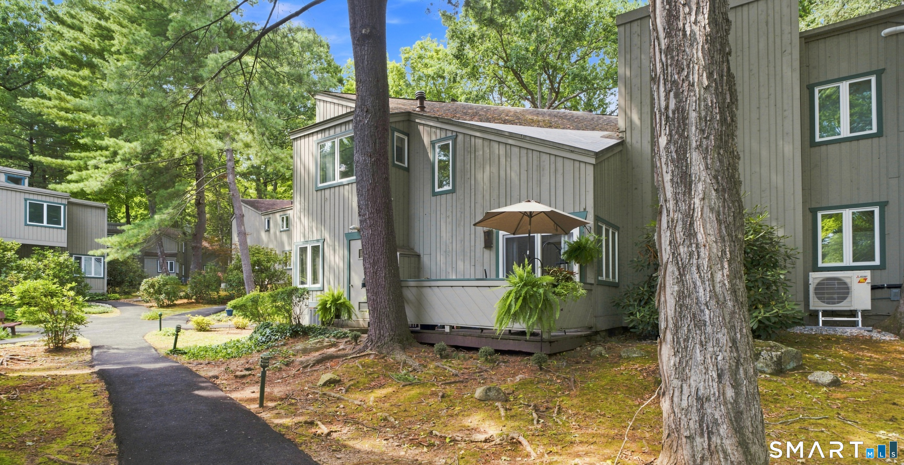 8 Lyle J Court Property Photo 27