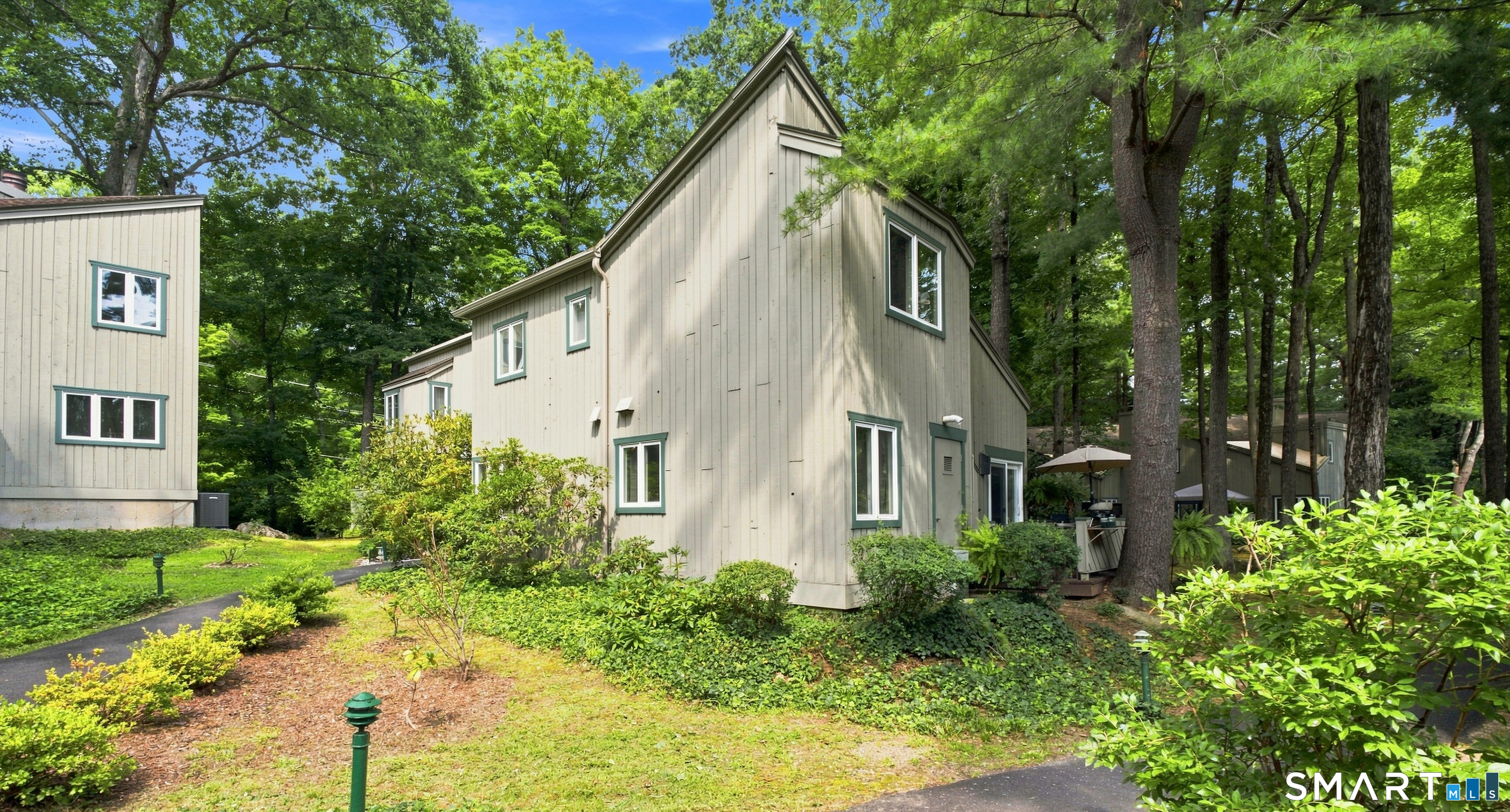 8 Lyle J Court Property Photo 28