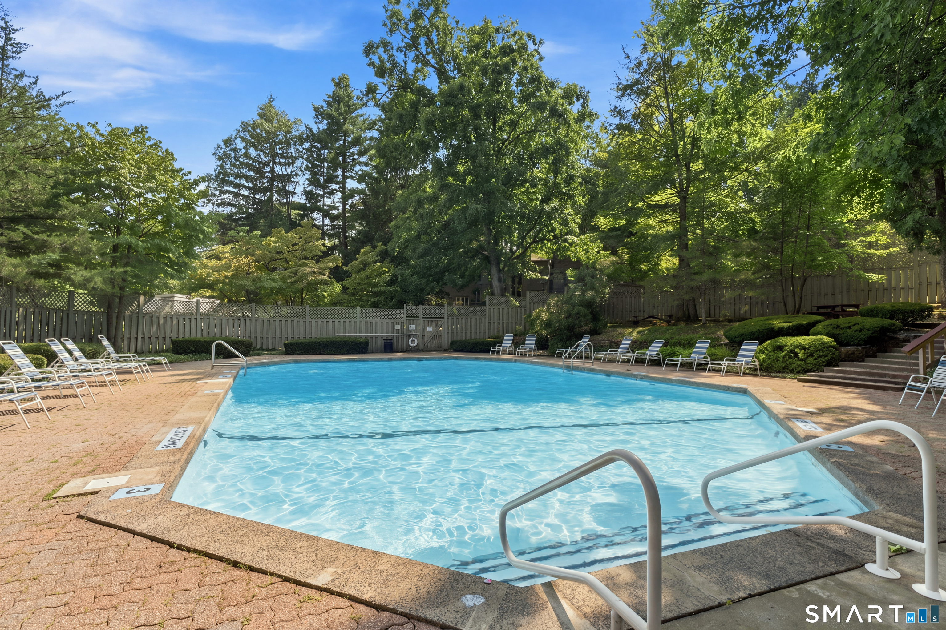 8 Lyle J Court Property Photo 31