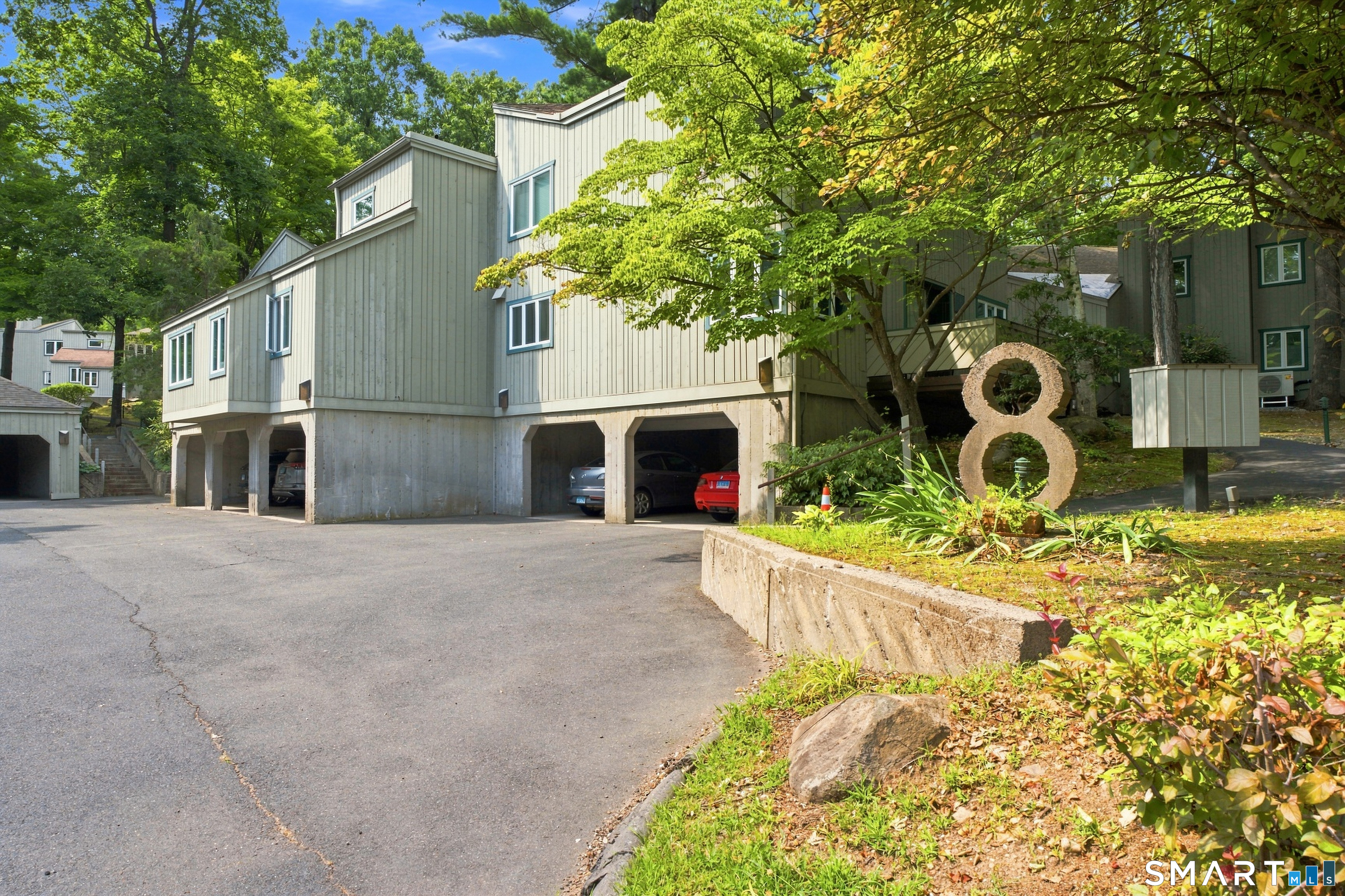 8 Lyle J Court Property Photo 34