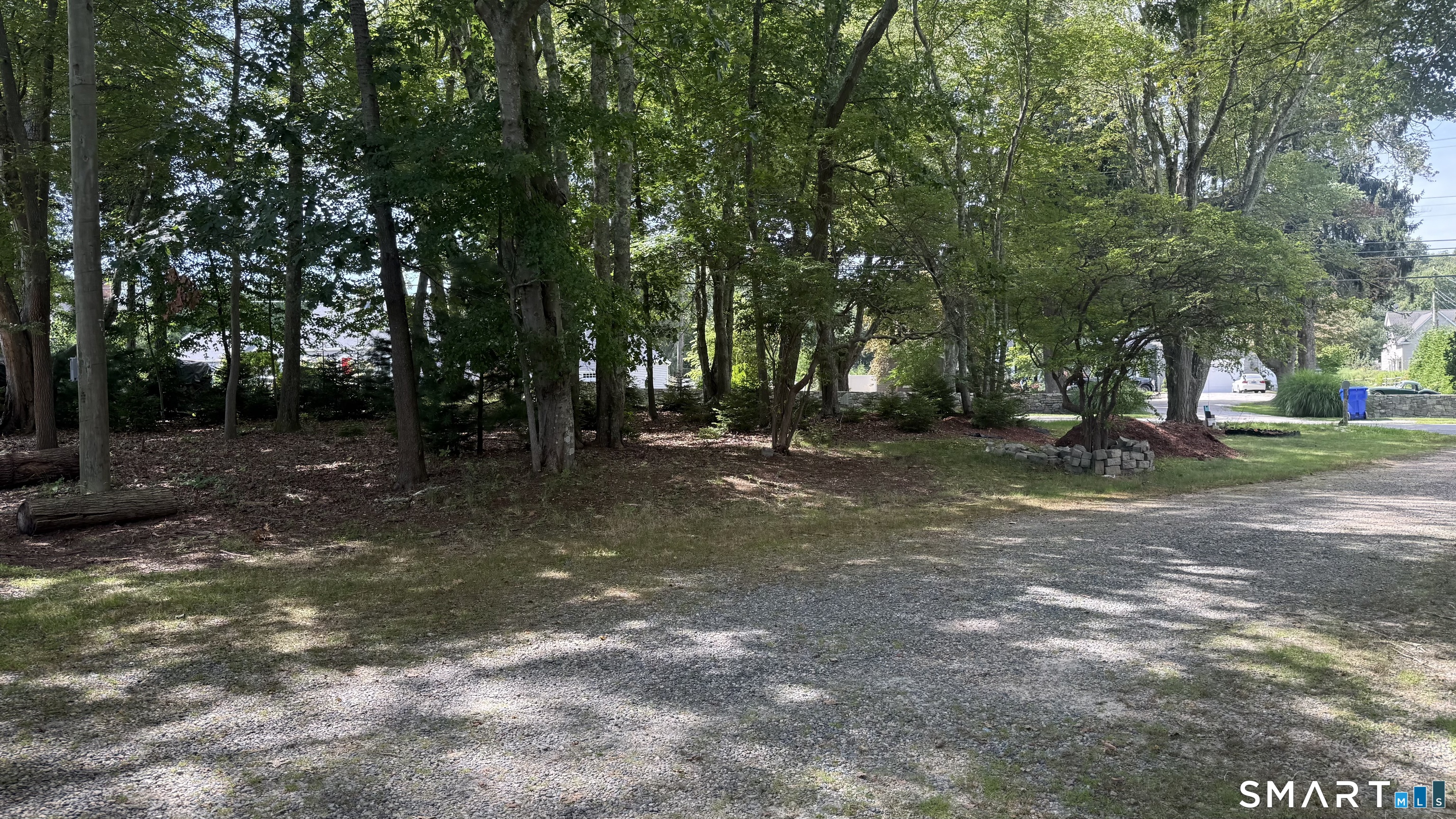 186 Great Neck Road Property Photo 11