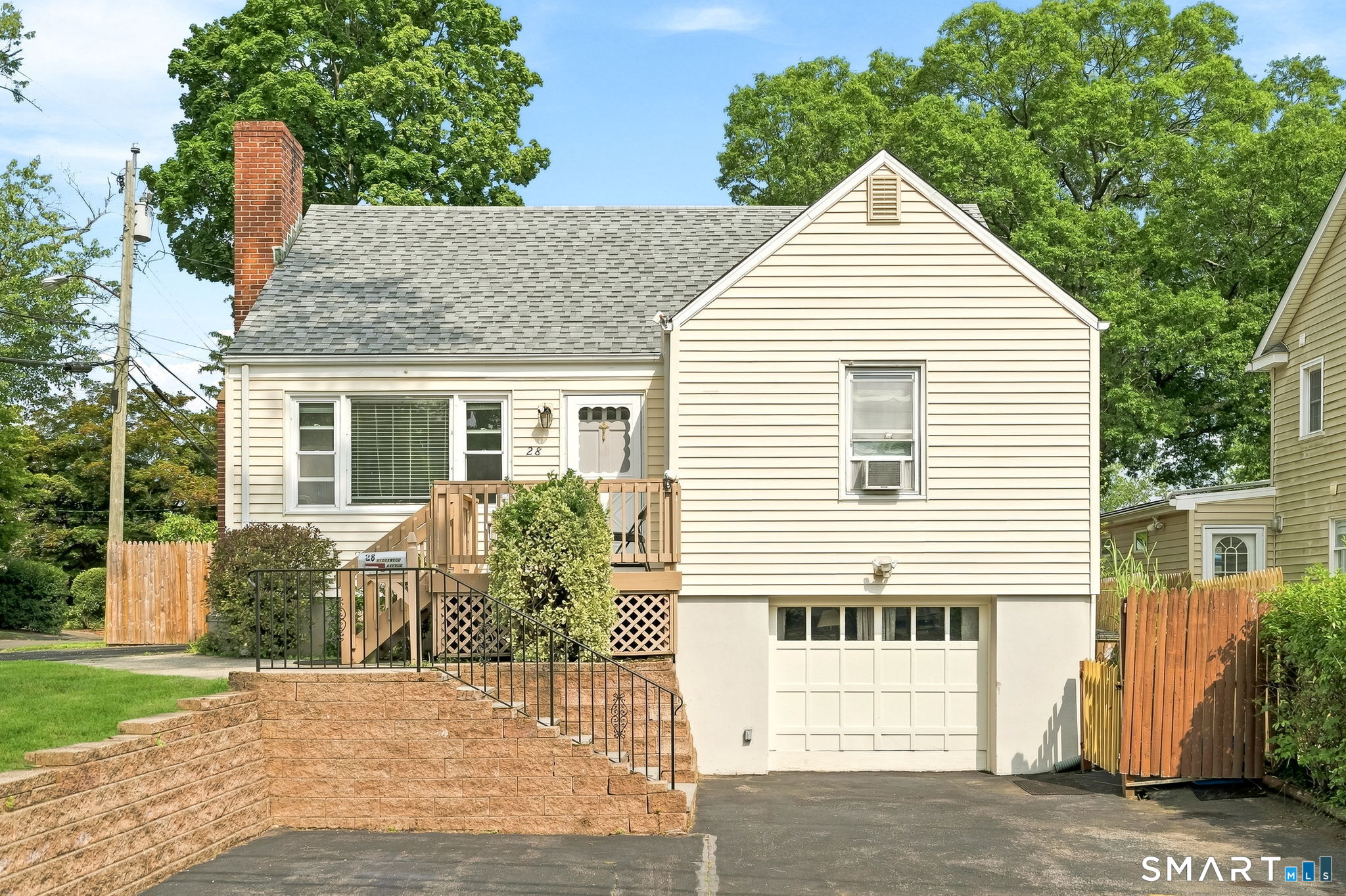 28 Ridgewood Avenue Property Photo 1