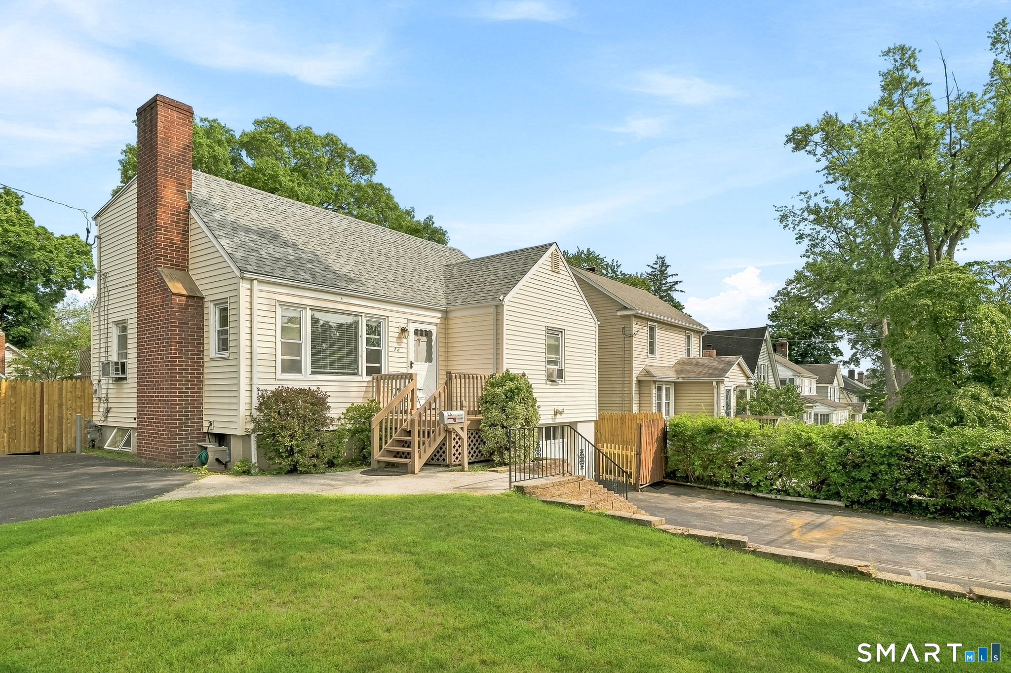 28 Ridgewood Avenue Property Photo 7