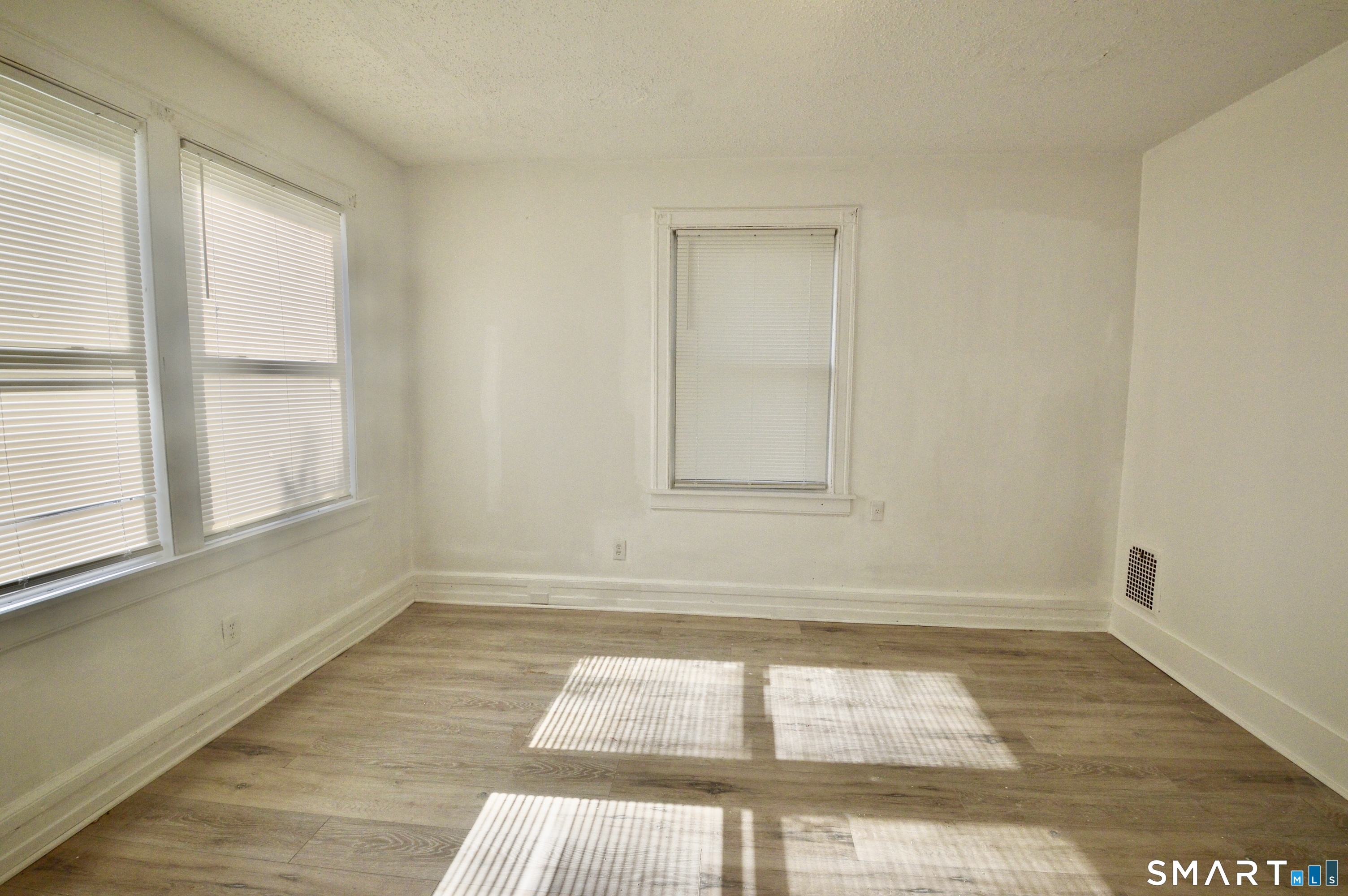 270 East Avenue Property Photo 4