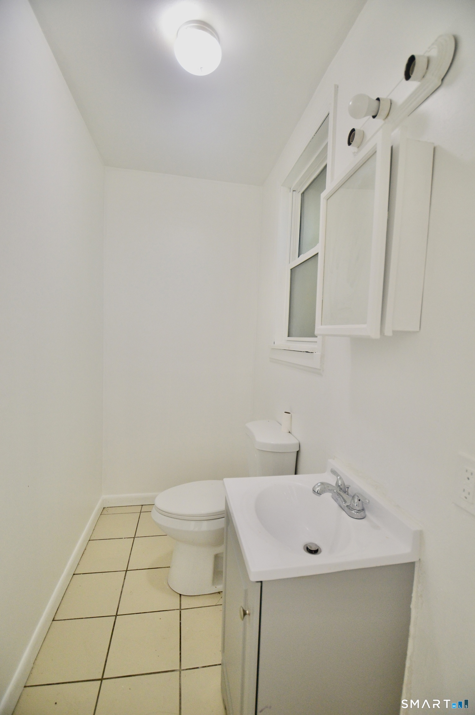 270 East Avenue Property Photo 7