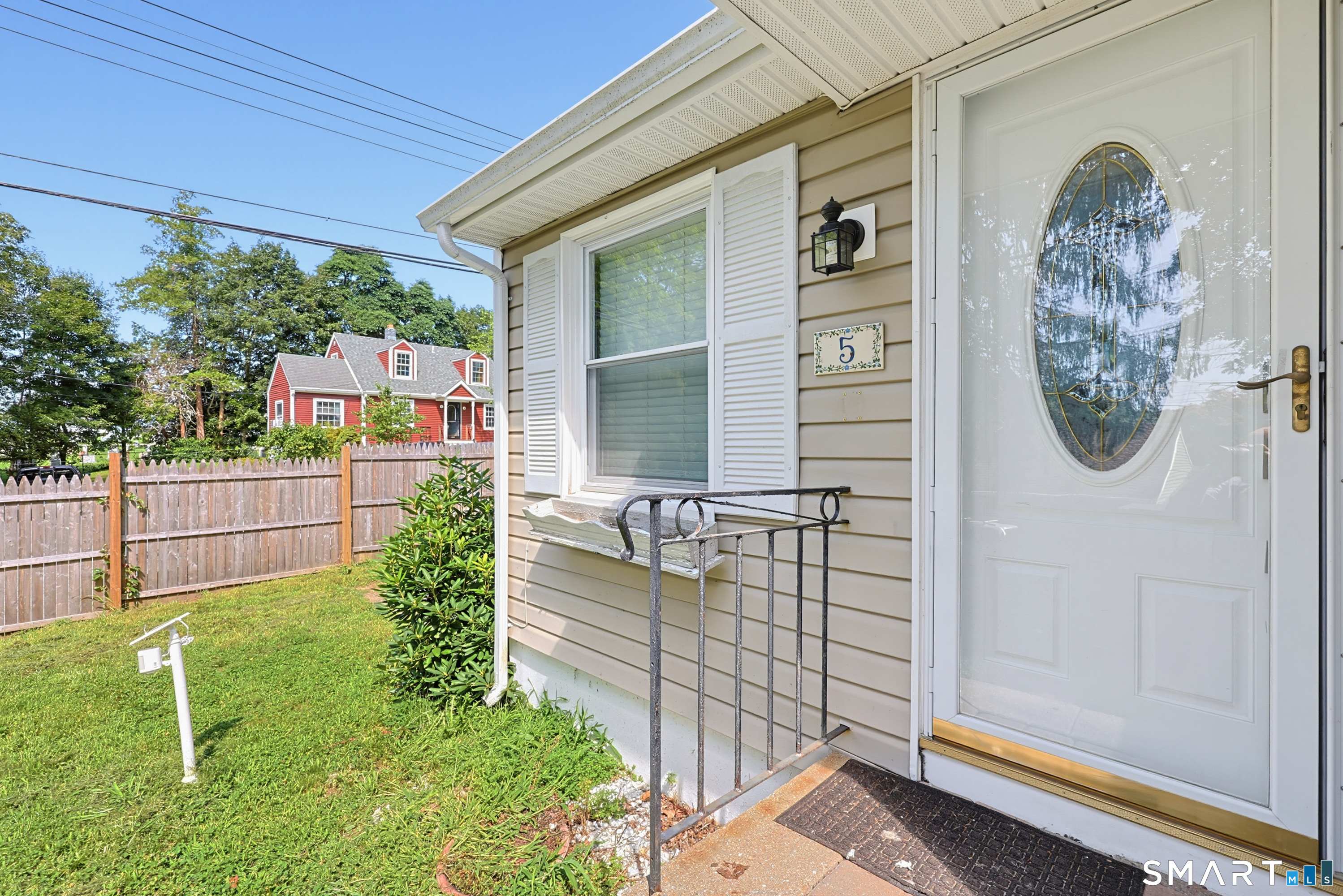 5 Flyers Drive Property Photo 3