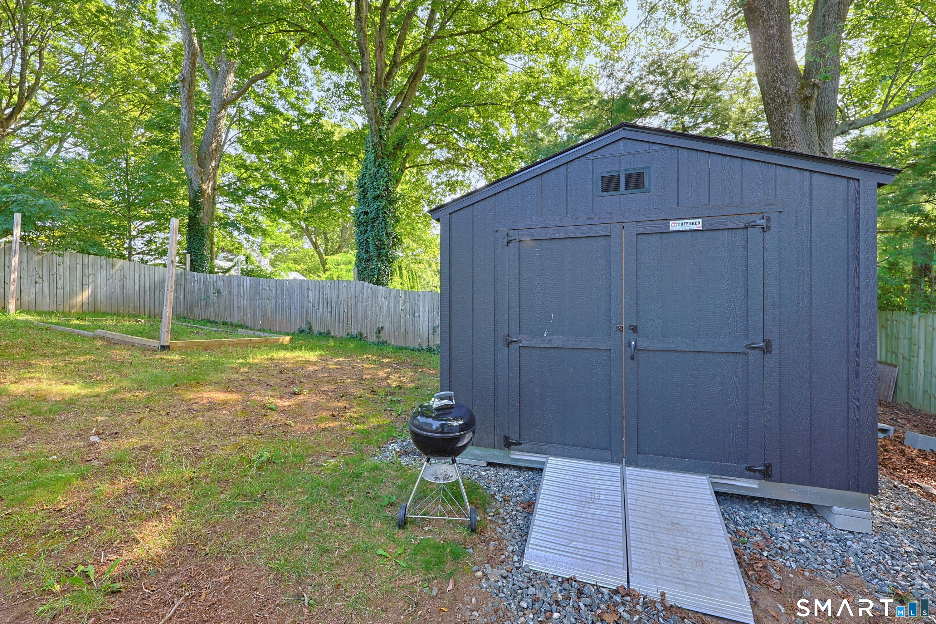 5 Flyers Drive Property Photo 36