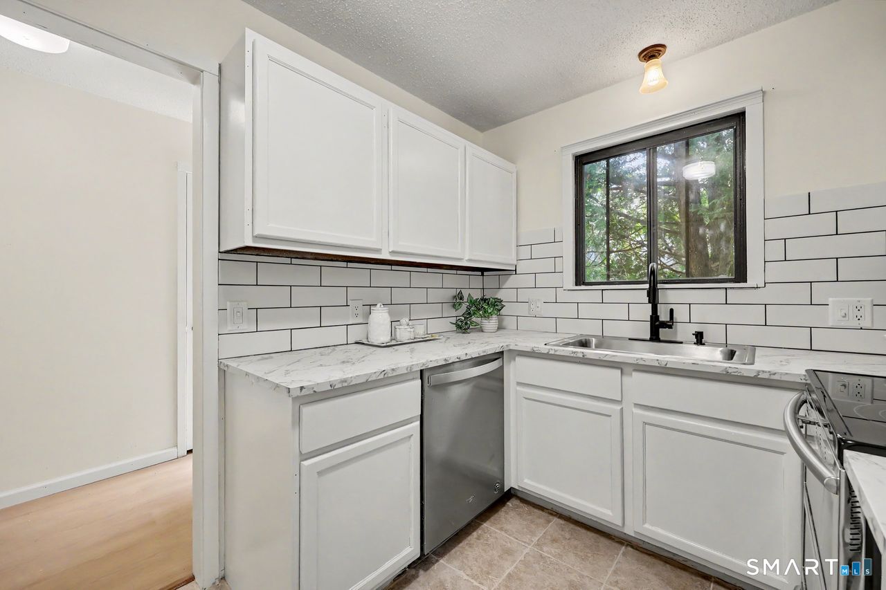 485 Heritage A Village Property Photo 13