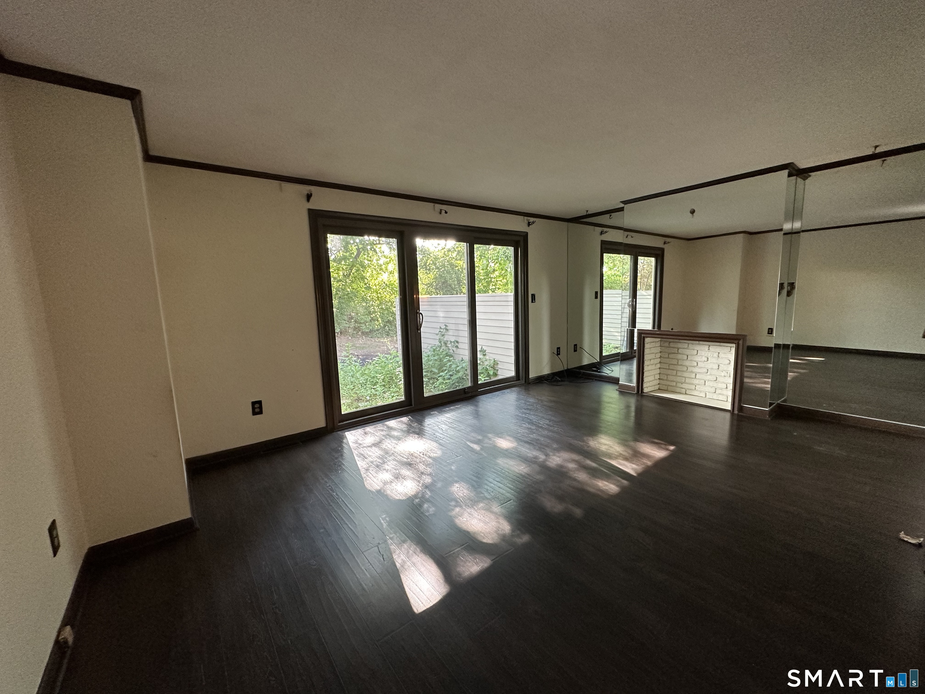 189 Spring 189 Street Property Photo 3