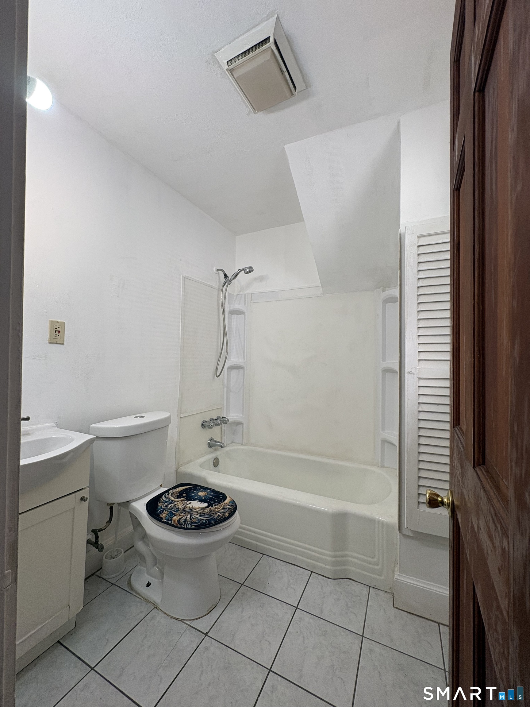 345 Norton Apt 1 Street Property Photo 10