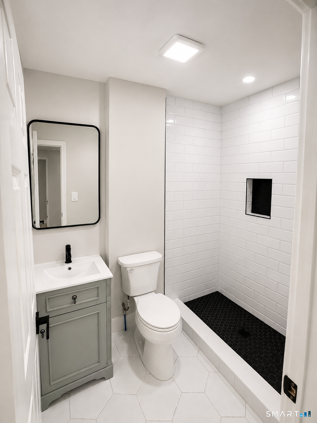 5 Barnum Road Property Photo 12