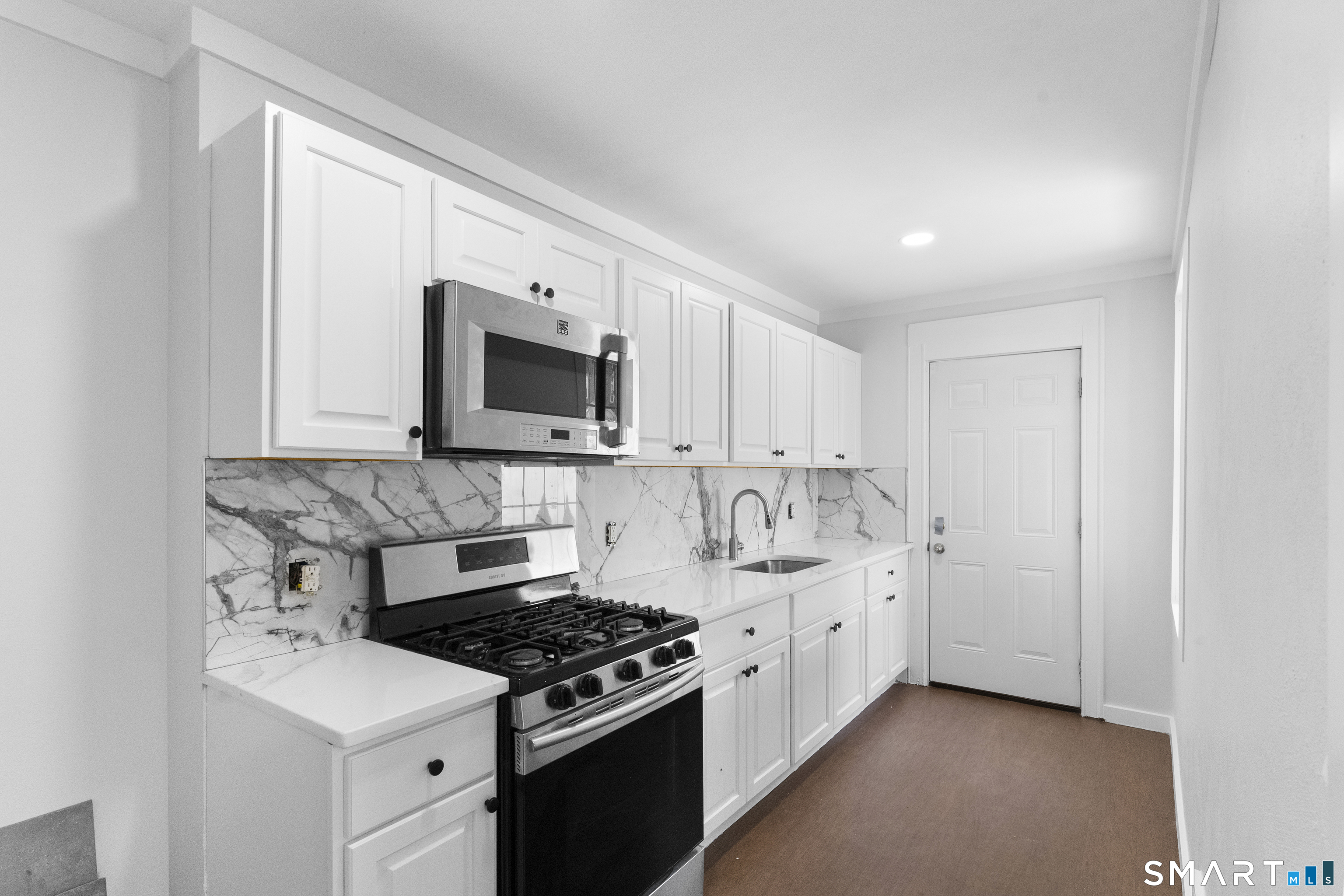 366 Remington Street Property Photo 1