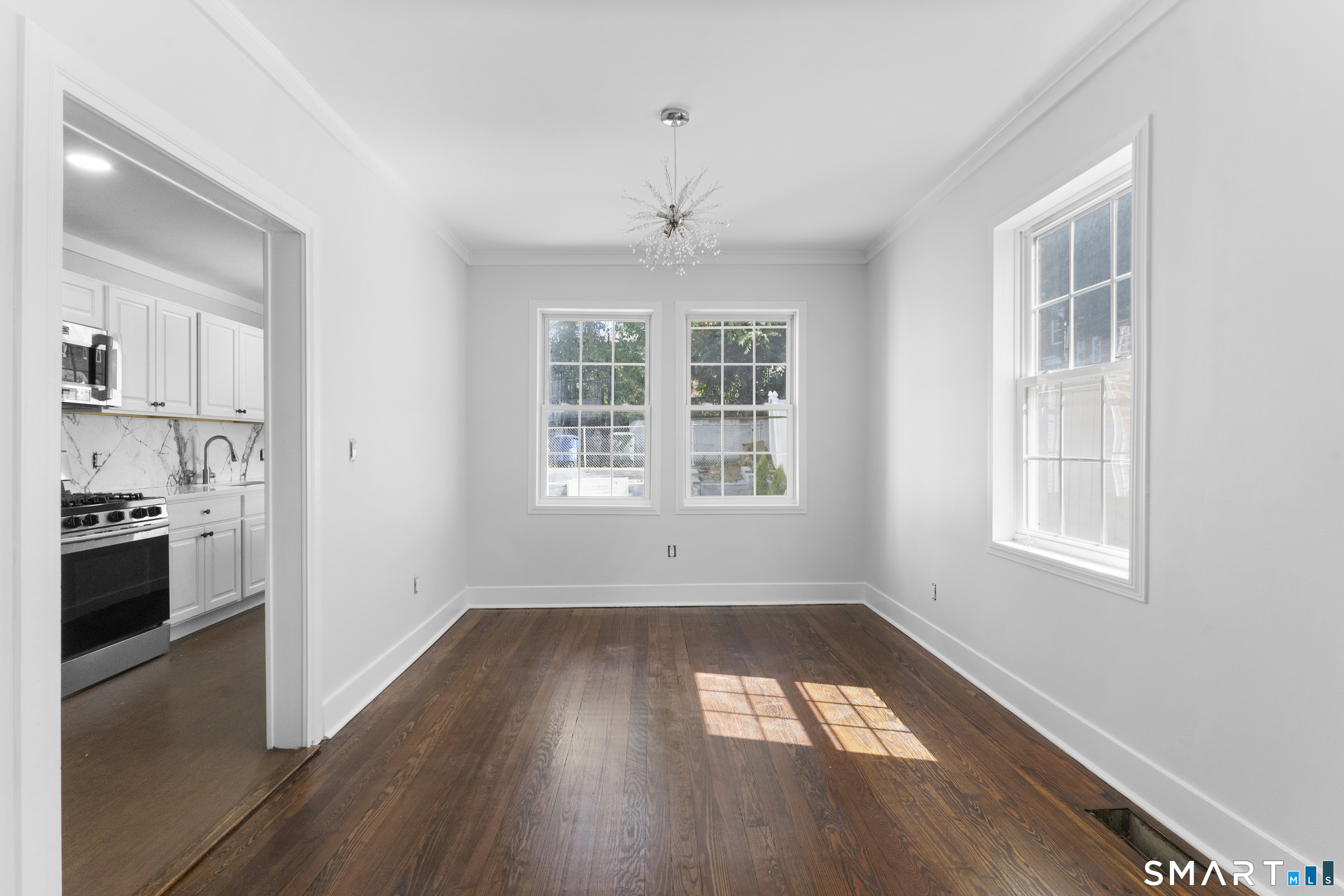 366 Remington Street Property Photo 3