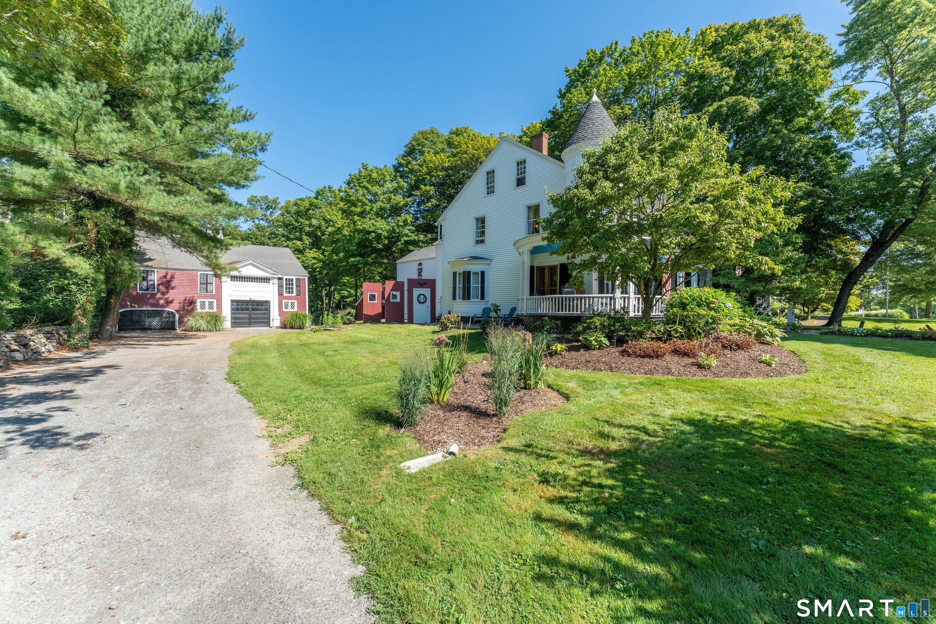 362 Thompson Road Property Photo 4
