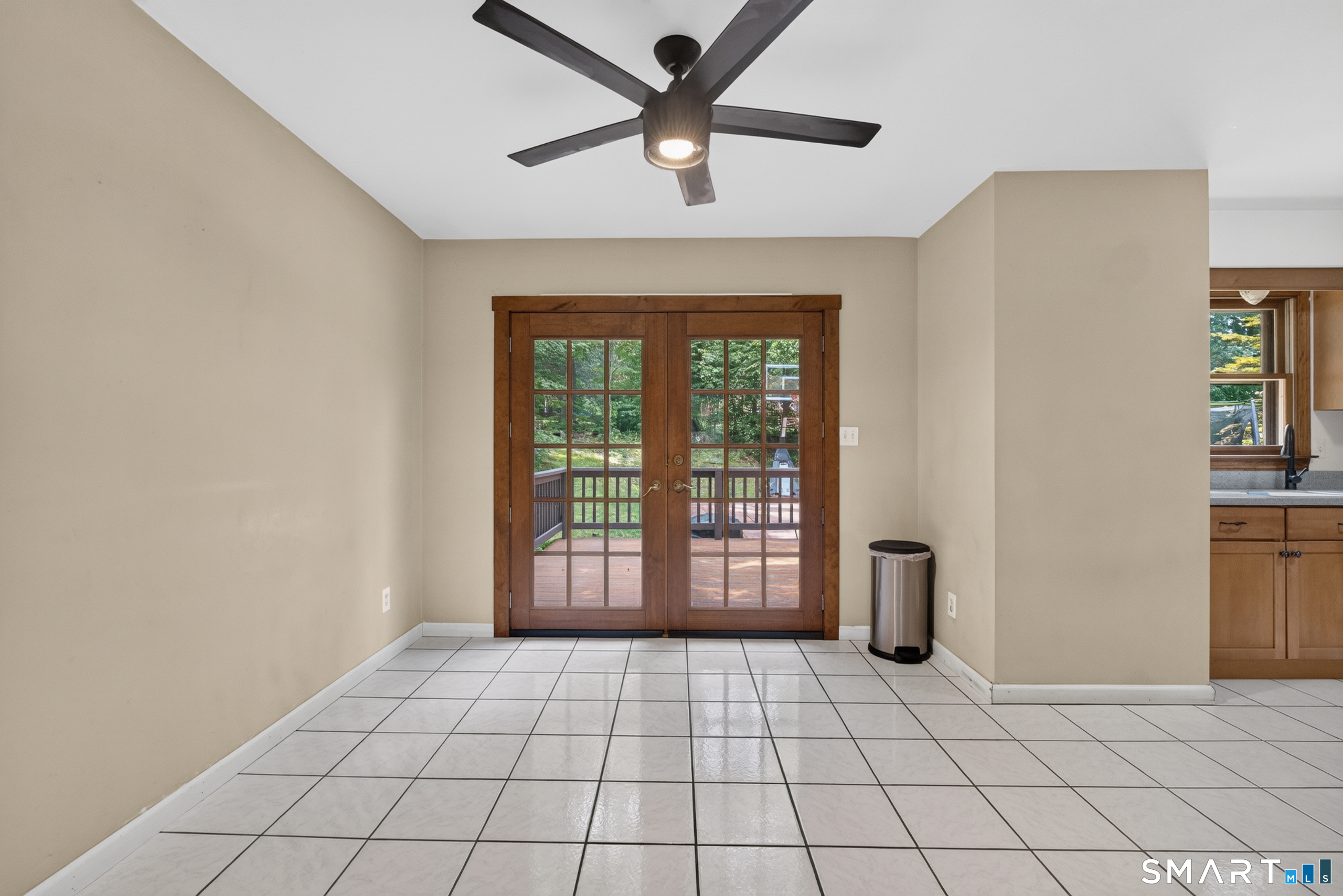 102 Colony Road Property Photo 16