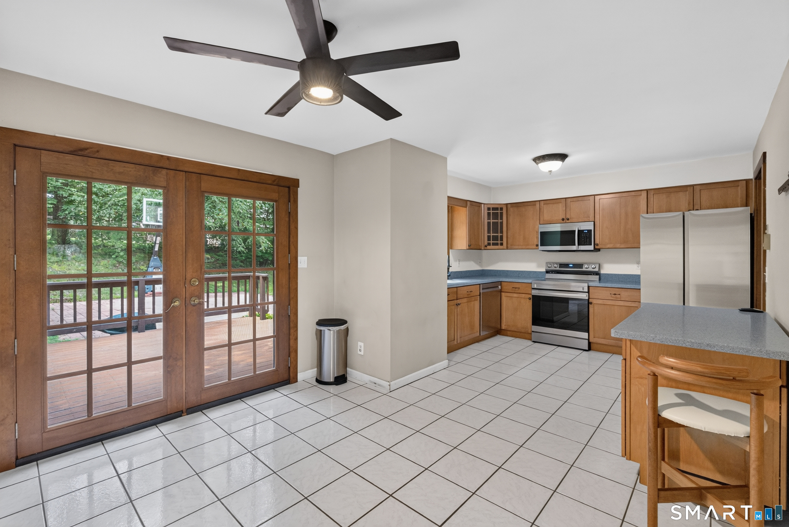 102 Colony Road Property Photo 18