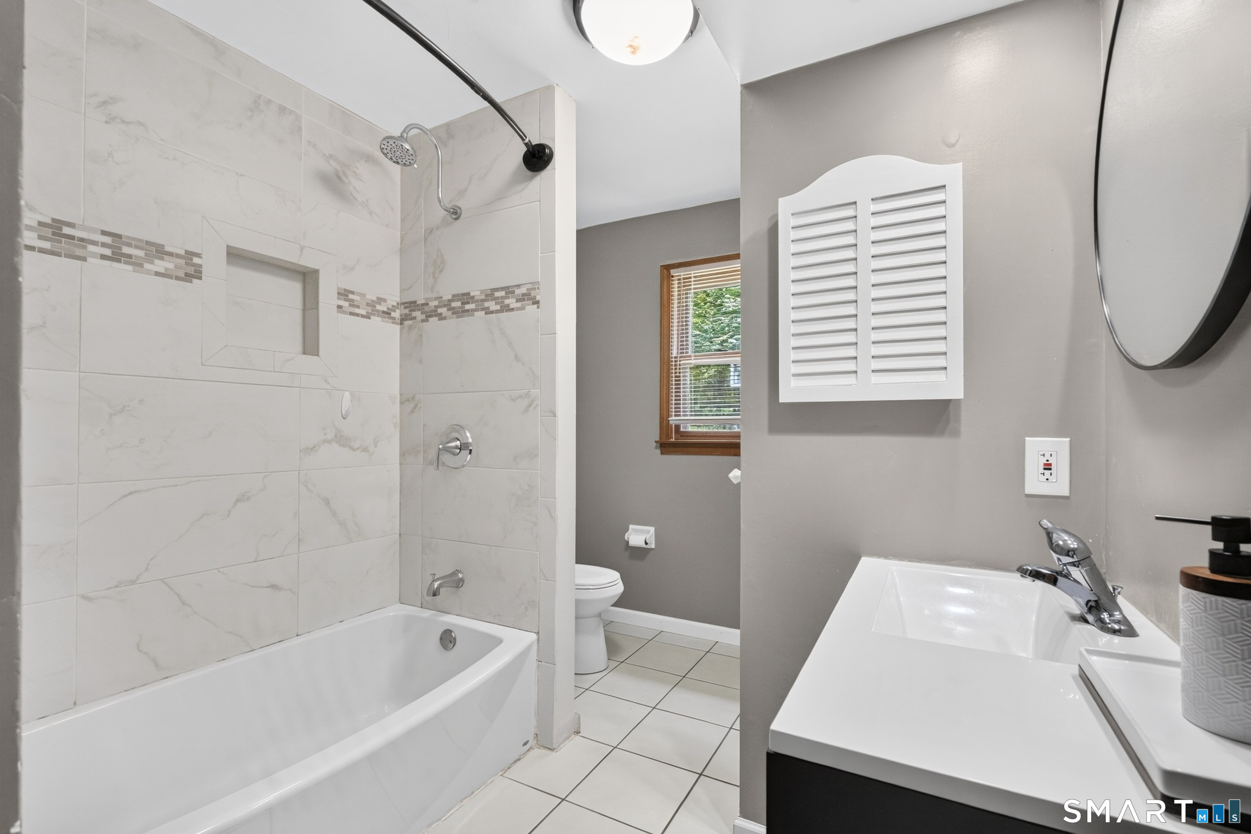 102 Colony Road Property Photo 22