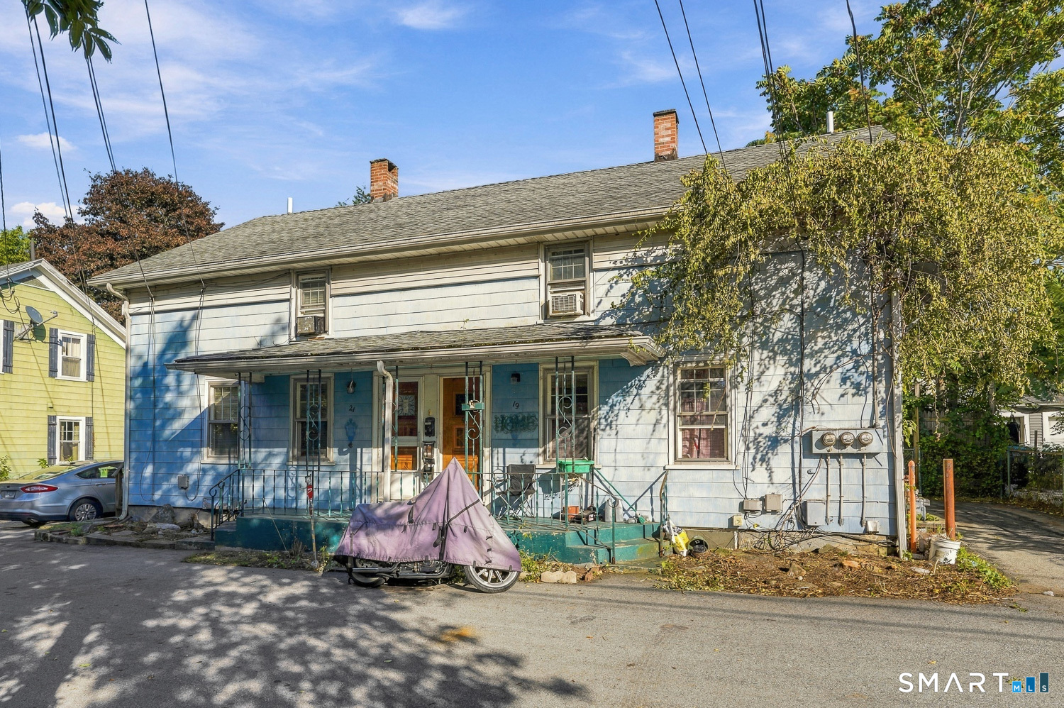 19-21 Mohegan Street Property Photo 3