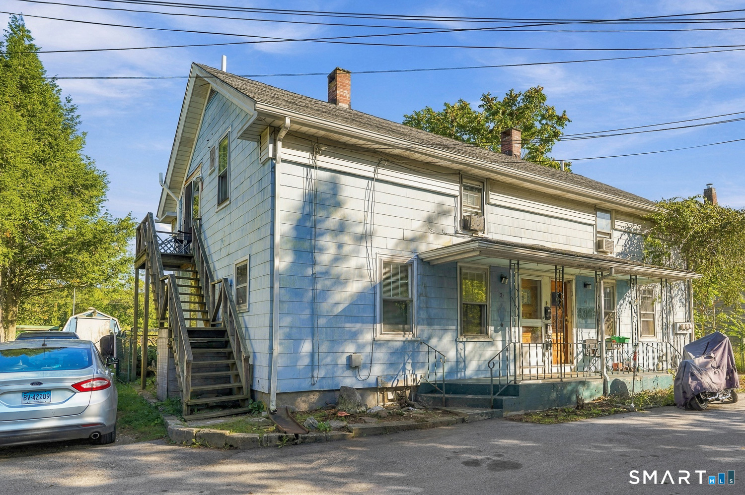19-21 Mohegan Street Property Photo 5
