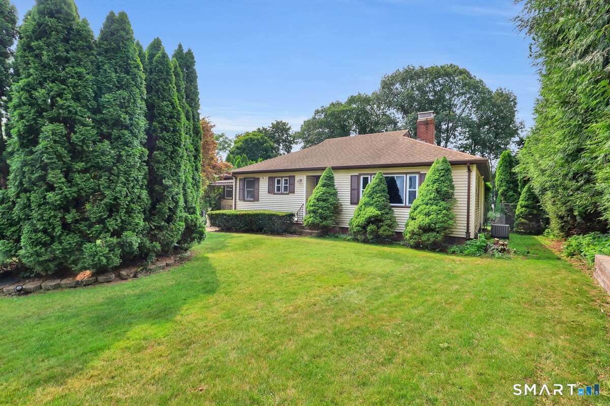 68 Pine Street Property Photo 1