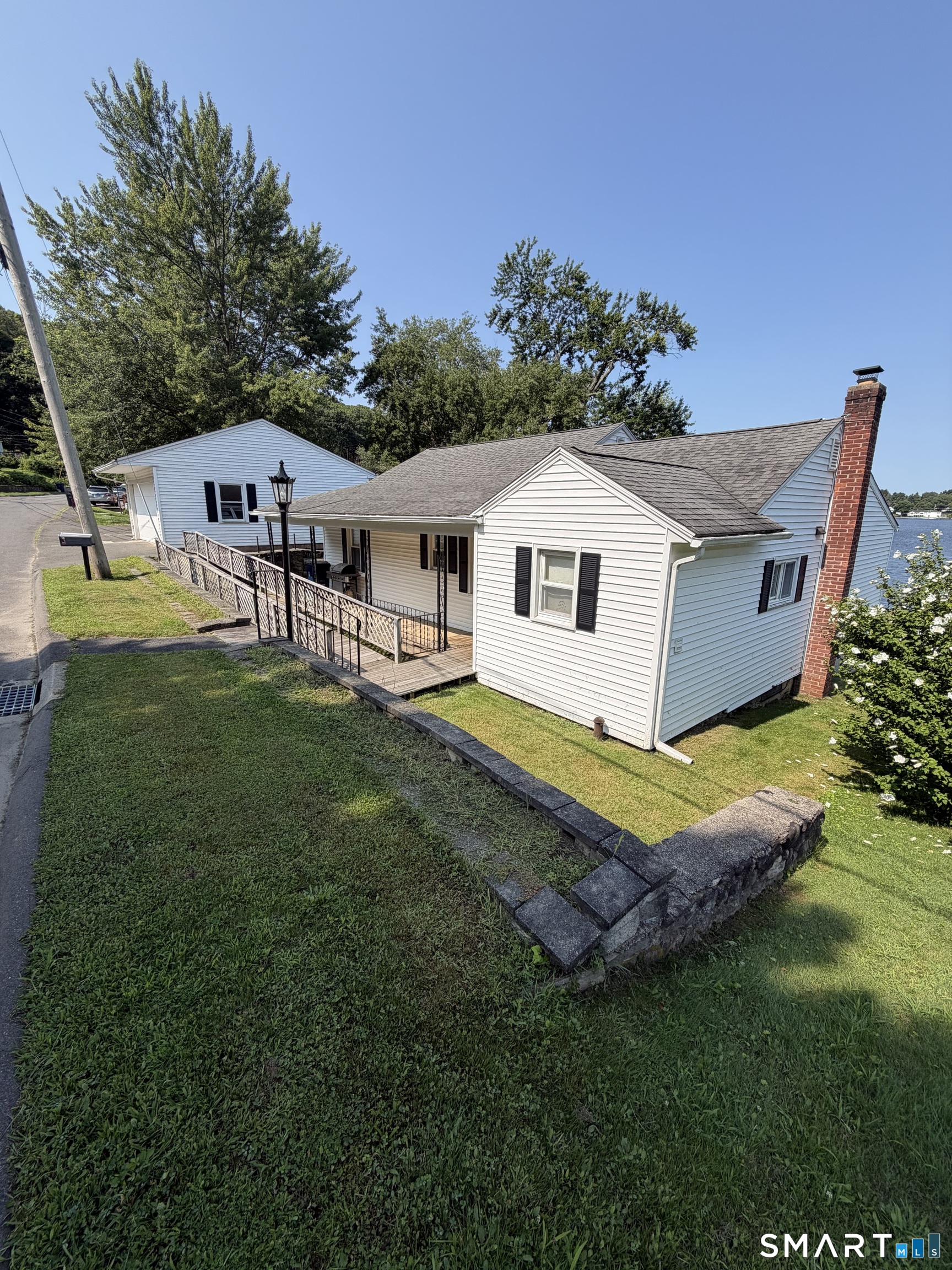 214 Lake Plymouth Boulevard Property Photo 1