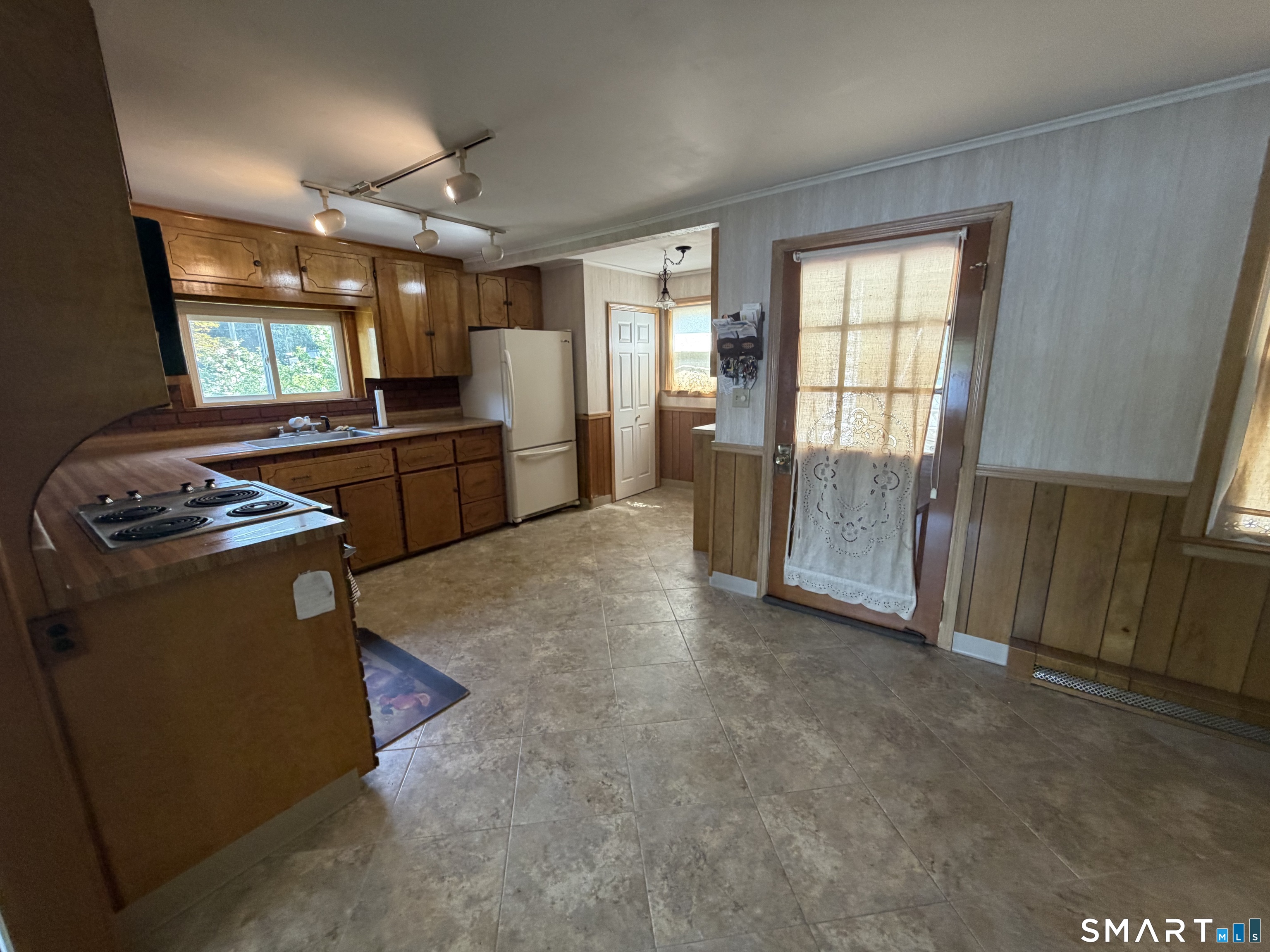 214 Lake Plymouth Boulevard Property Photo 11