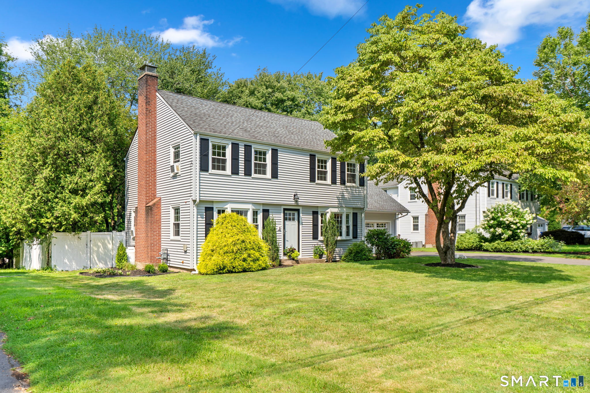 70 Hartwell Road Property Photo 1