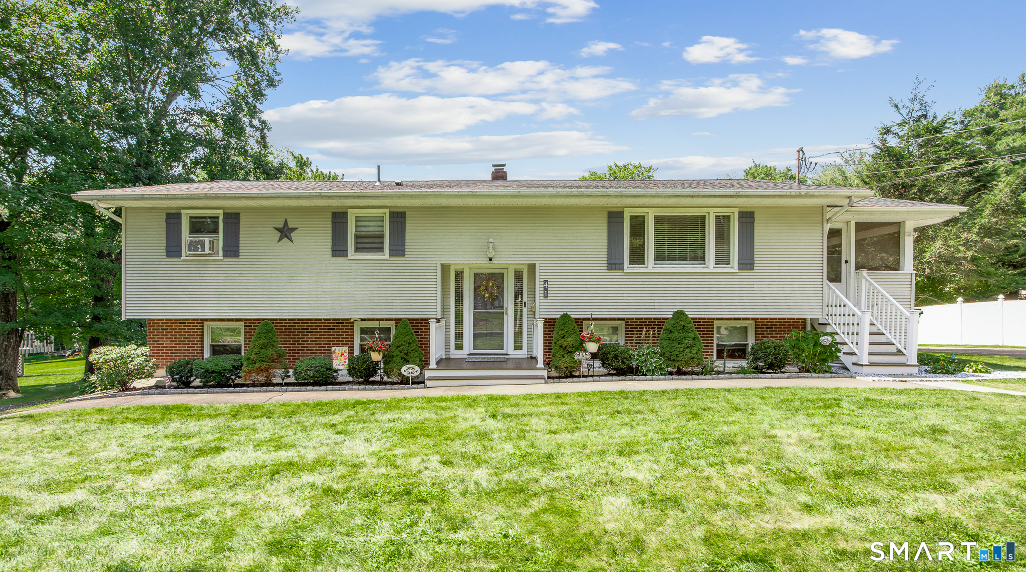 41 Clyde Street Property Photo 1