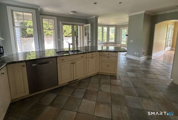 6 Sherwood Farms Lane Property Photo 6