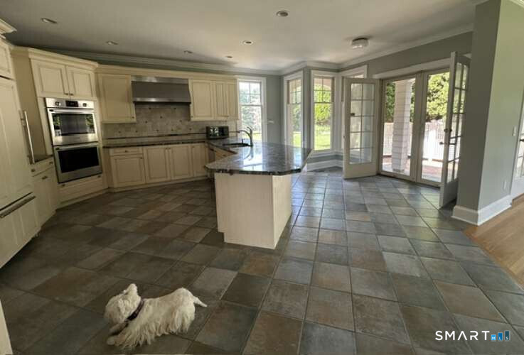 6 Sherwood Farms Lane Property Photo 7