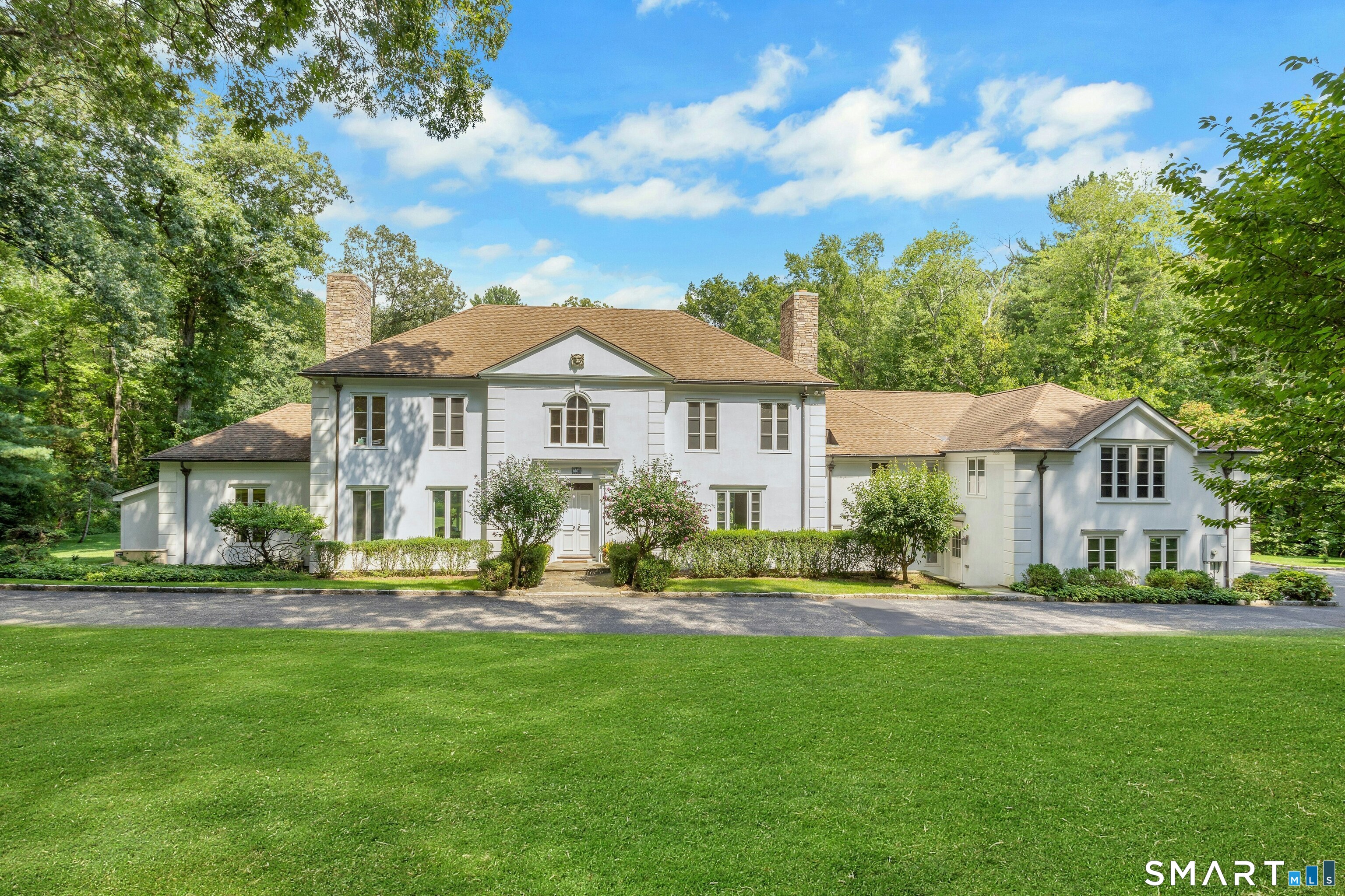 700 Hollow Tree Ridge Road Property Photo 1