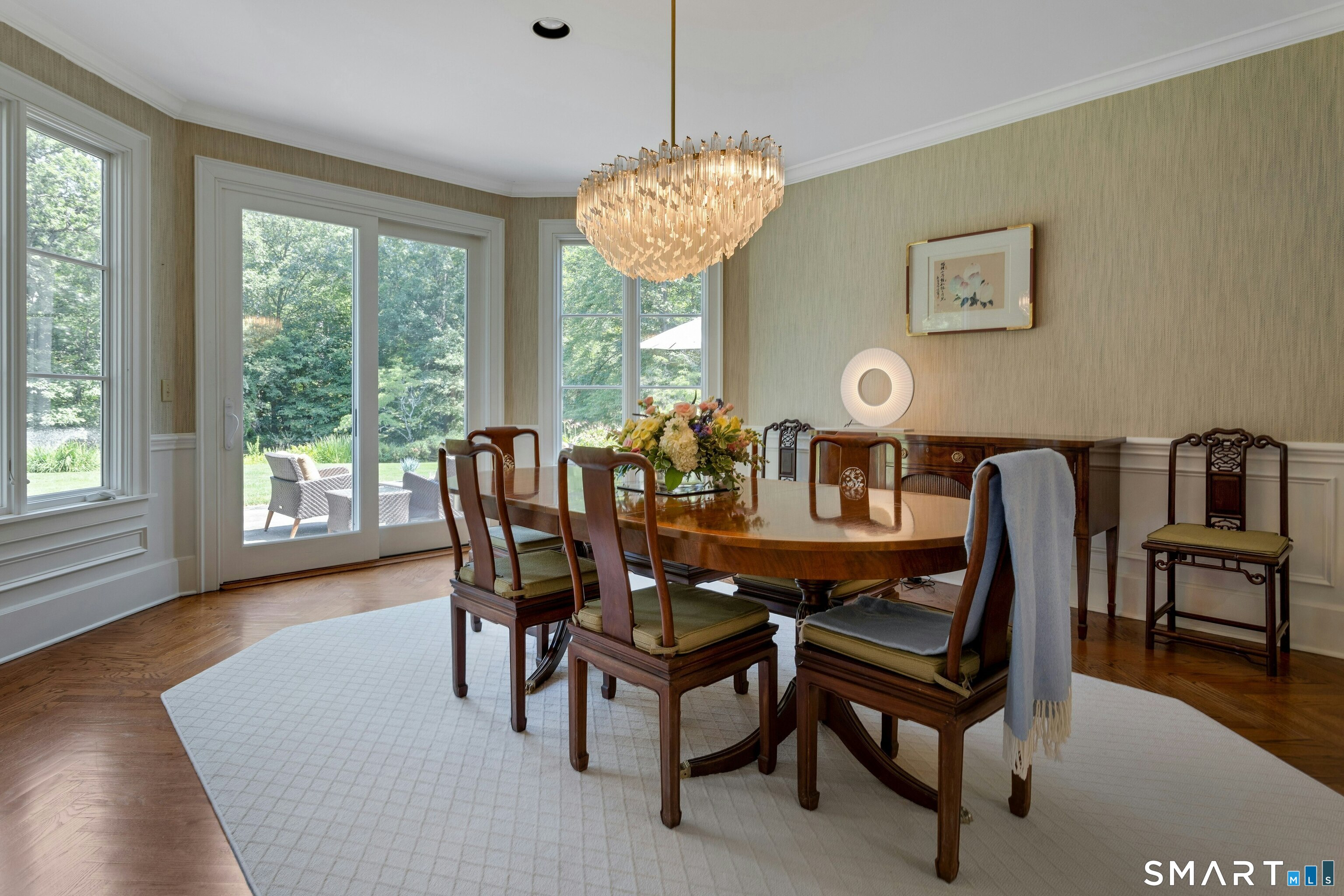 700 Hollow Tree Ridge Road Property Photo 4