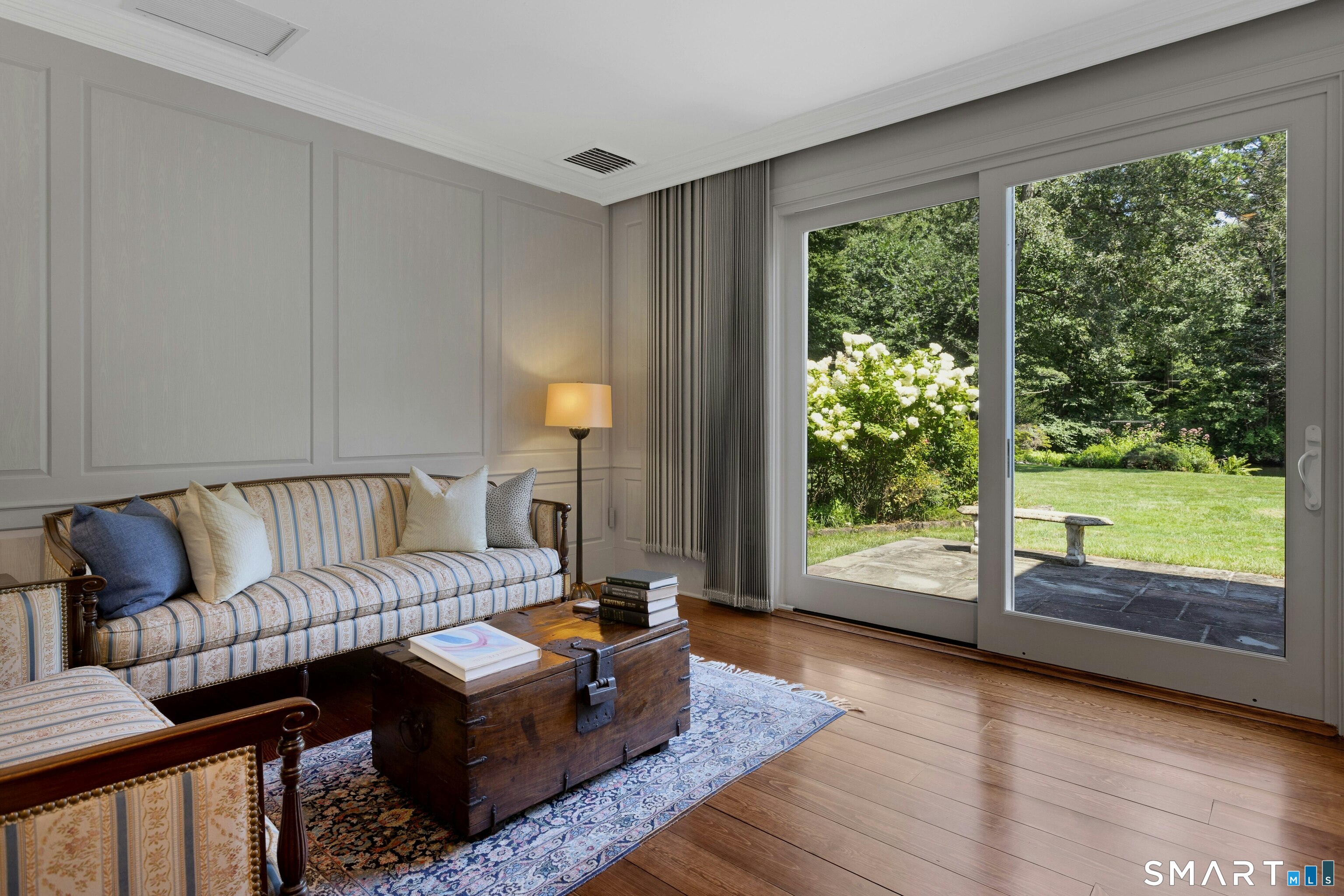 700 Hollow Tree Ridge Road Property Photo 8