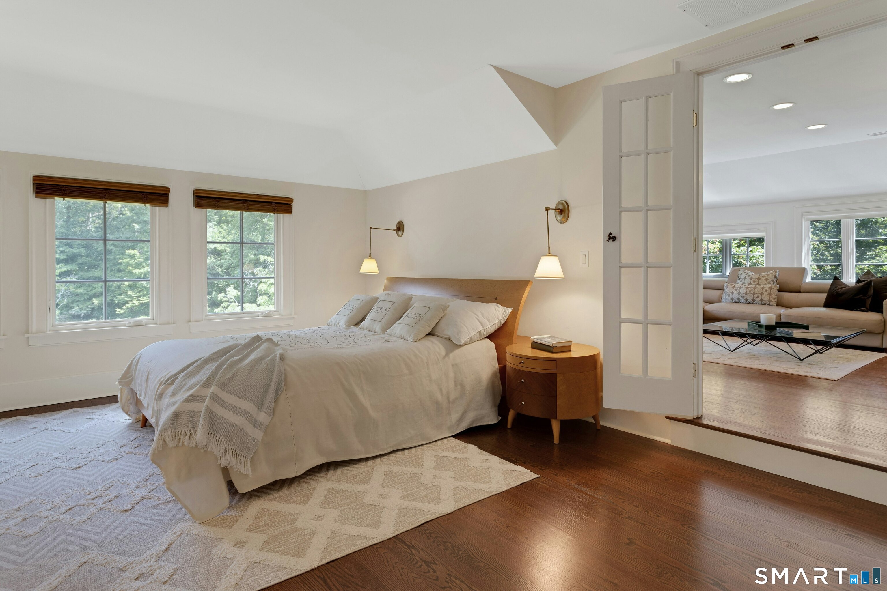 700 Hollow Tree Ridge Road Property Photo 21