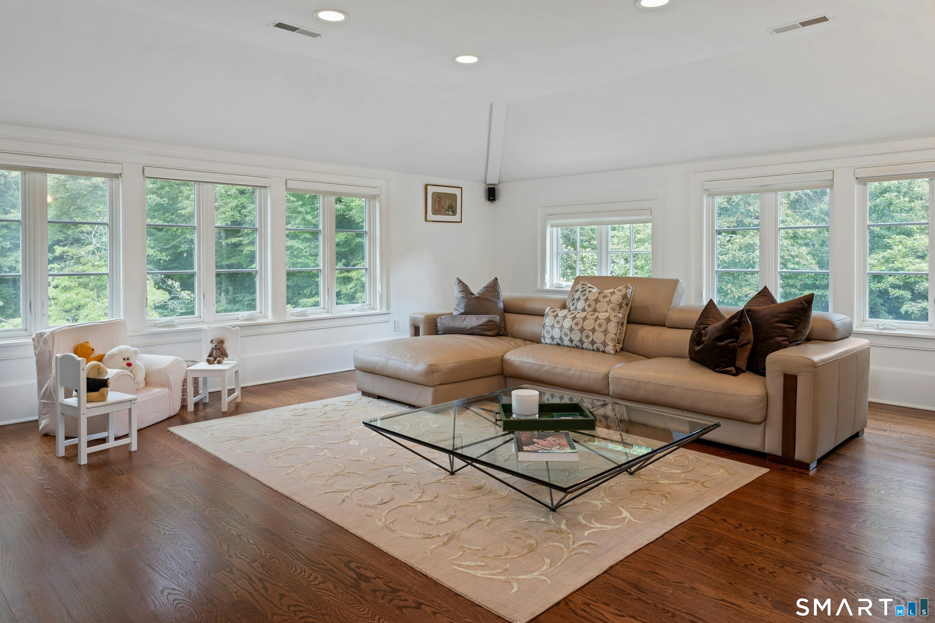 700 Hollow Tree Ridge Road Property Photo 22