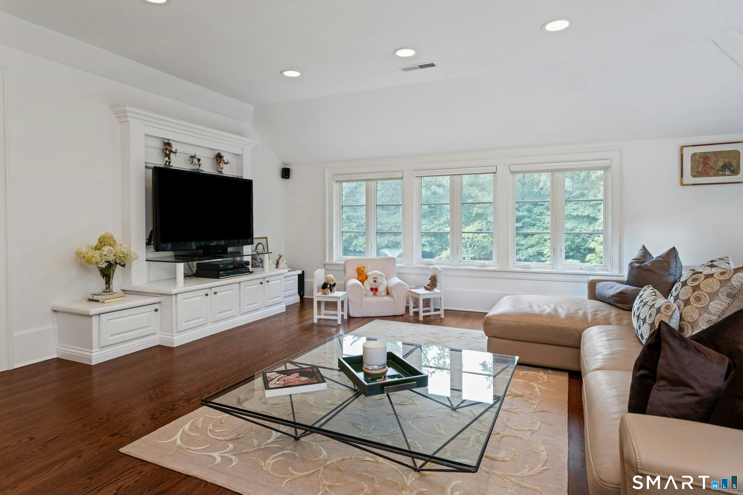 700 Hollow Tree Ridge Road Property Photo 23