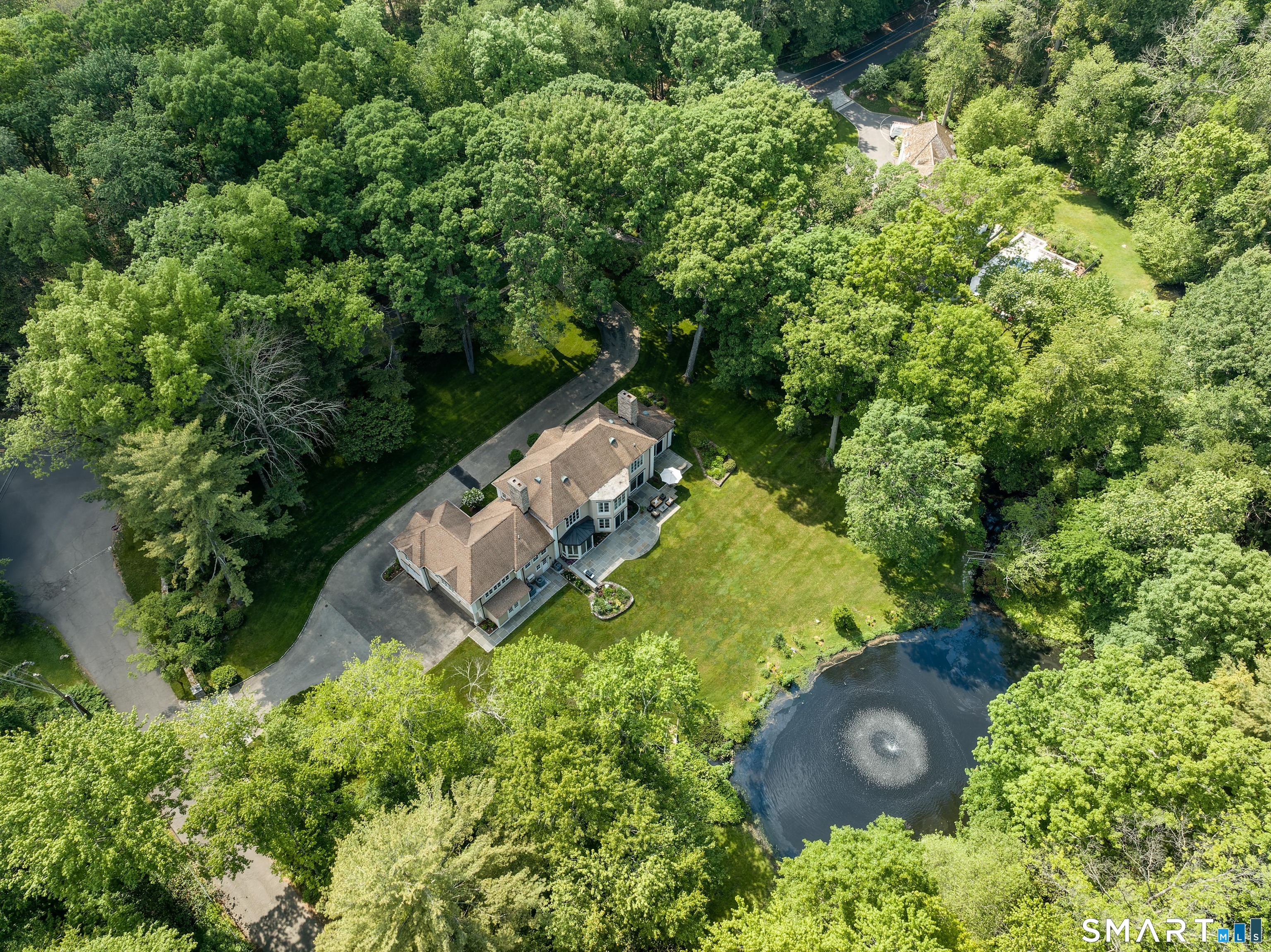700 Hollow Tree Ridge Road Property Photo 38